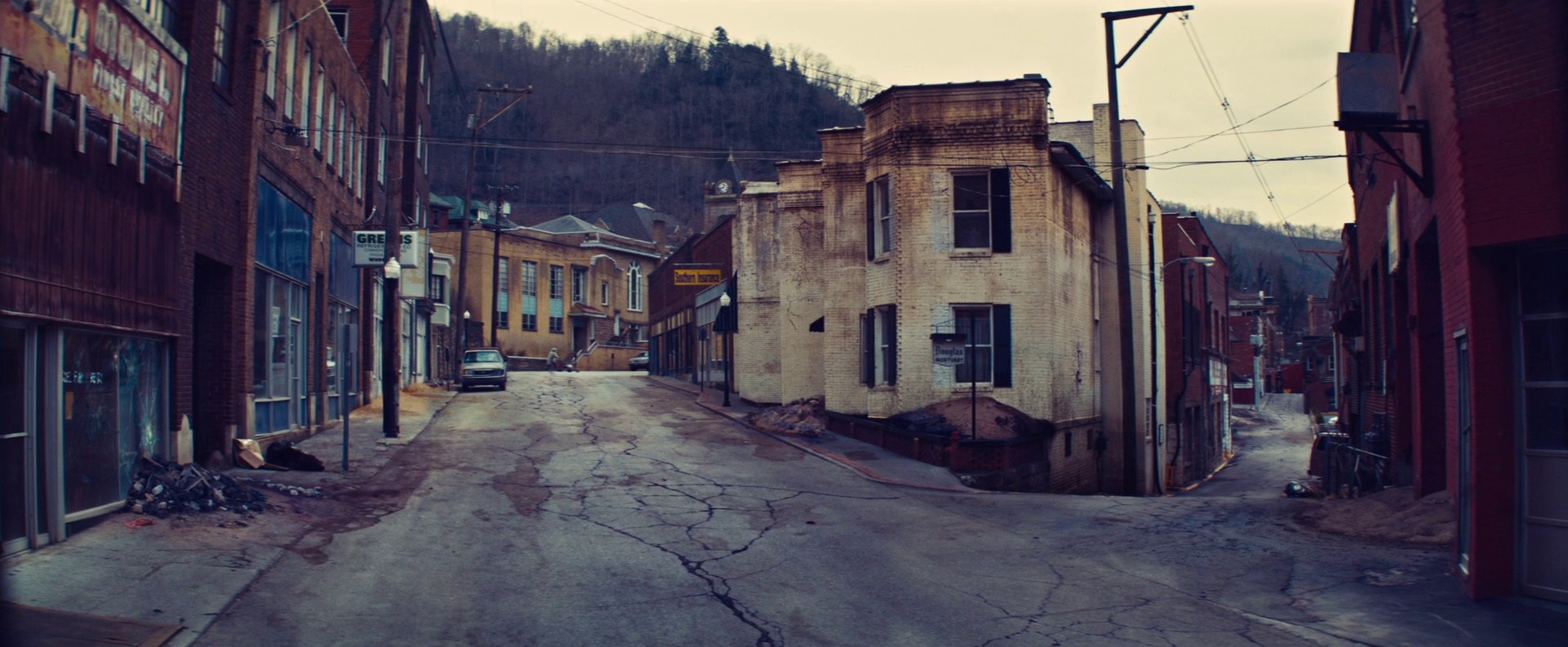 Z for Zachariah (2015) —  shot,  lighting
