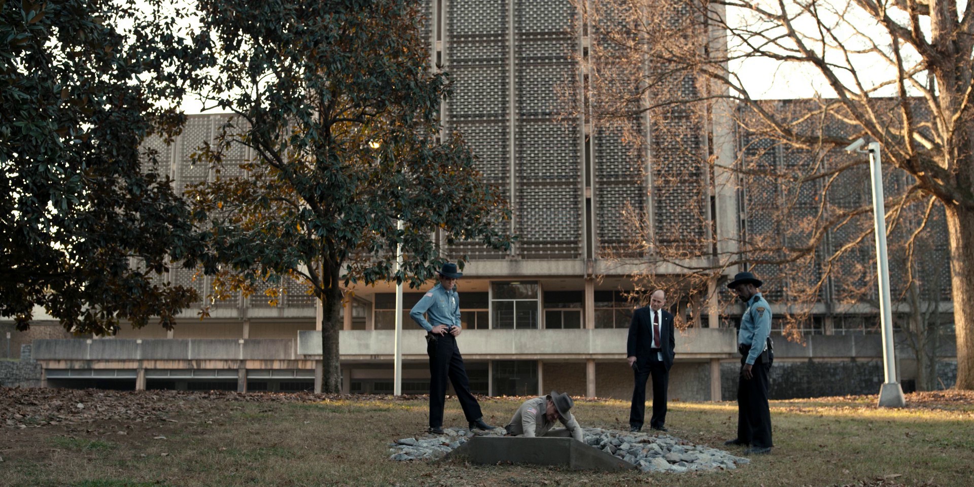 Chapter Three: Holly, Jolly (2016) —  shot,  lighting