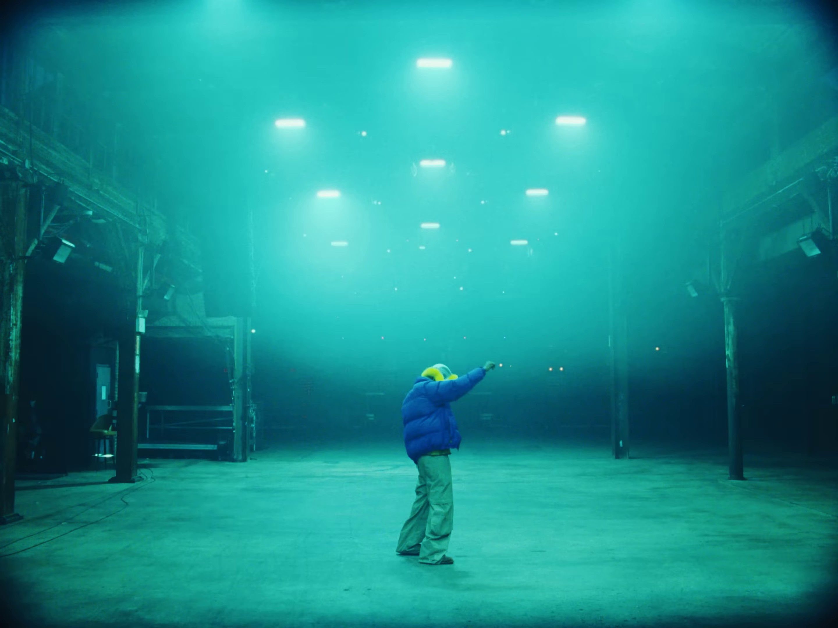 stayinit (2024) —  shot,  lighting