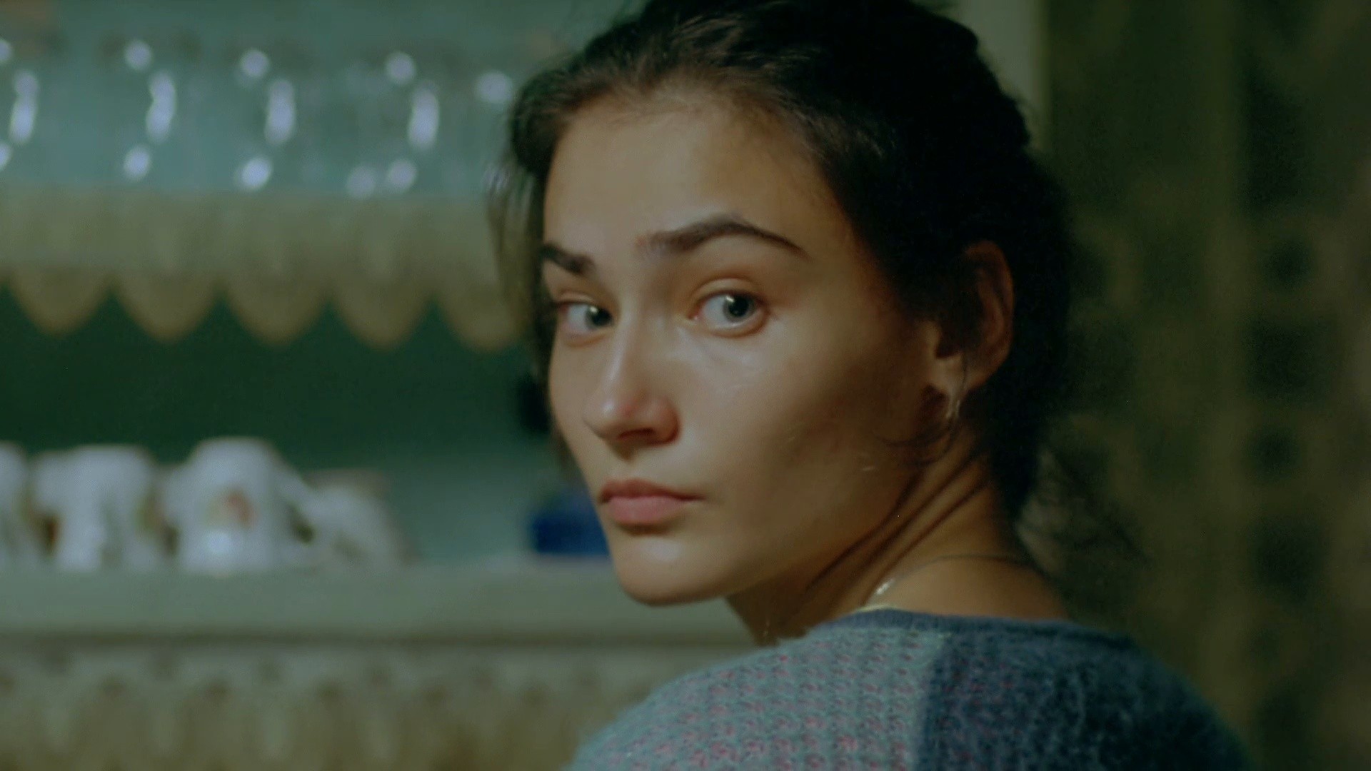 Egg (2007) —  shot,  lighting