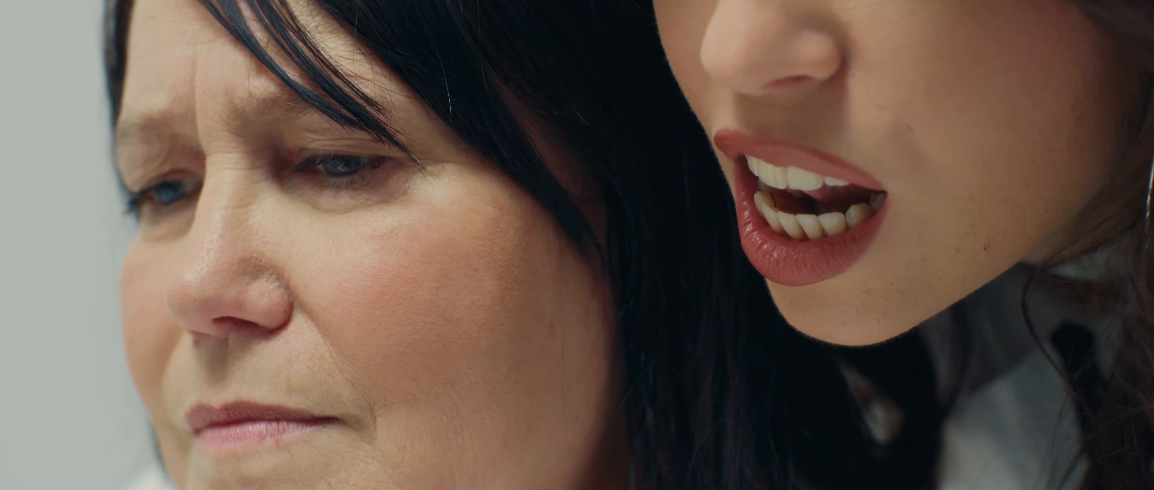 Adèle & Robin - Courage (Clip officiel) (2025) —  shot,  lighting