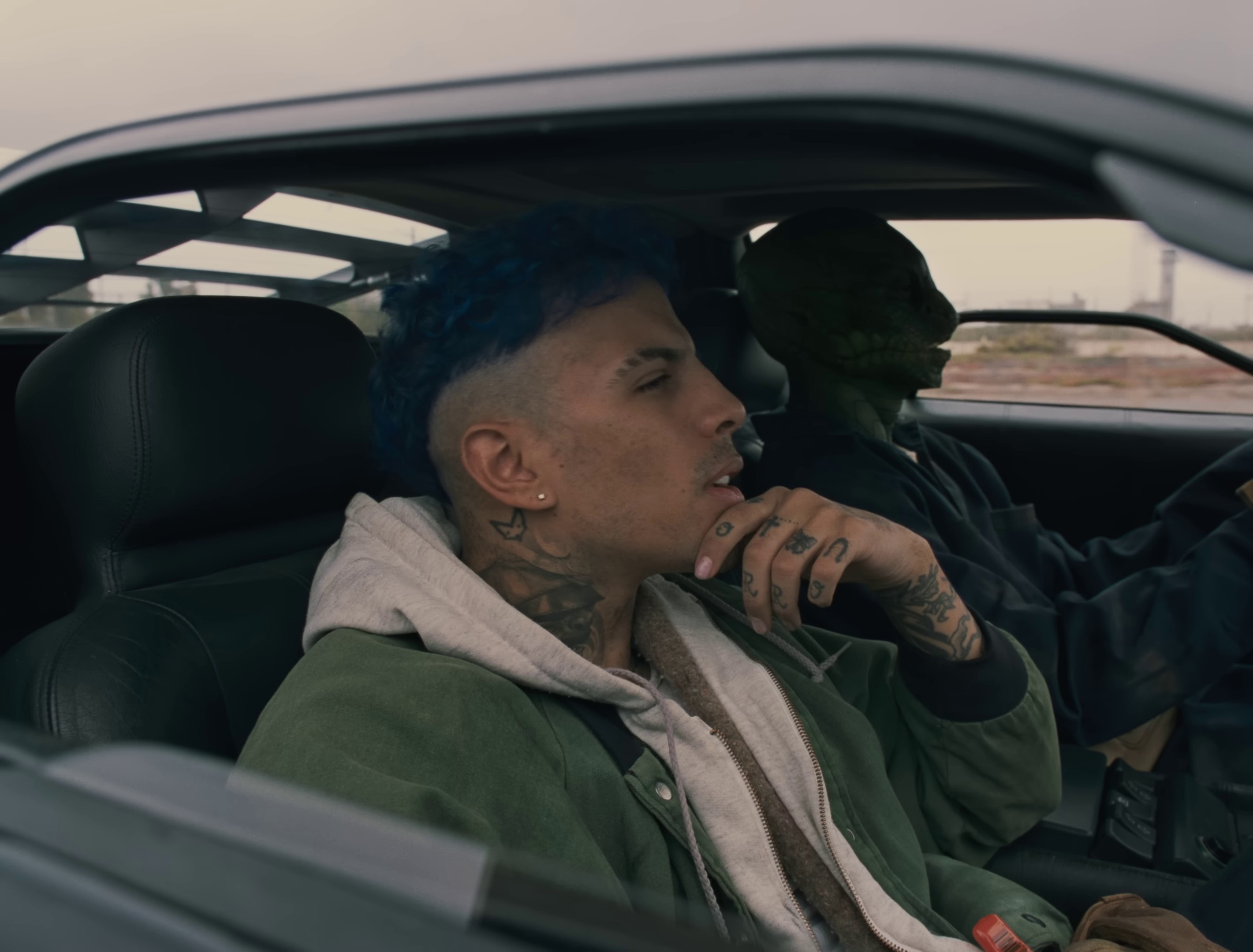 Lejos Del Cielo (2022) —  shot,  lighting