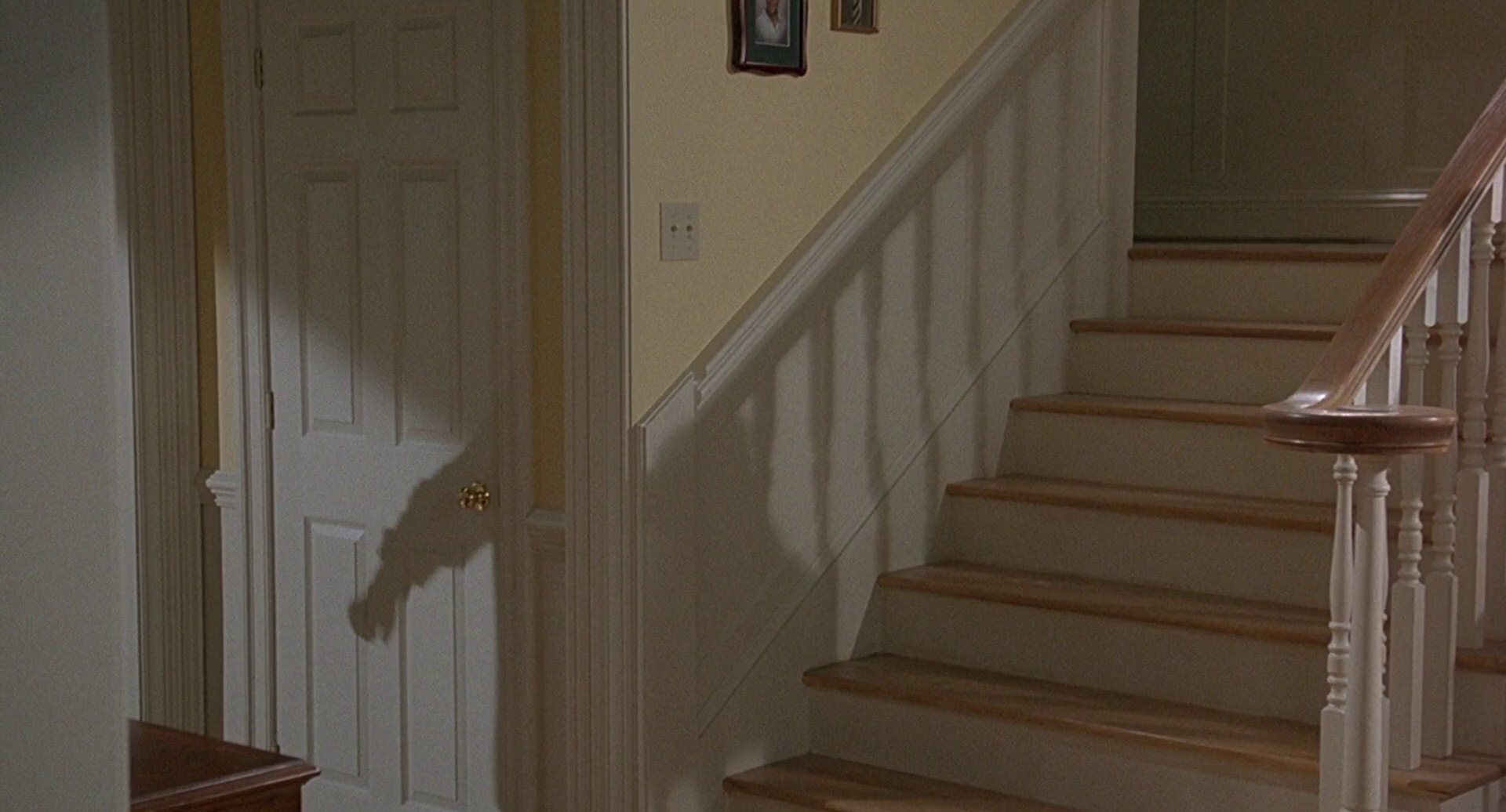 Serial Mom (1994) —  shot,  lighting
