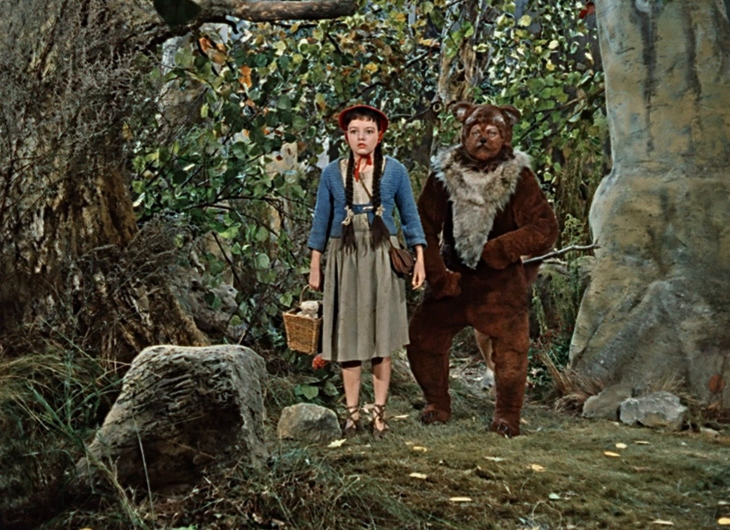 Little Red Riding-Hood (1962) —  shot,  lighting