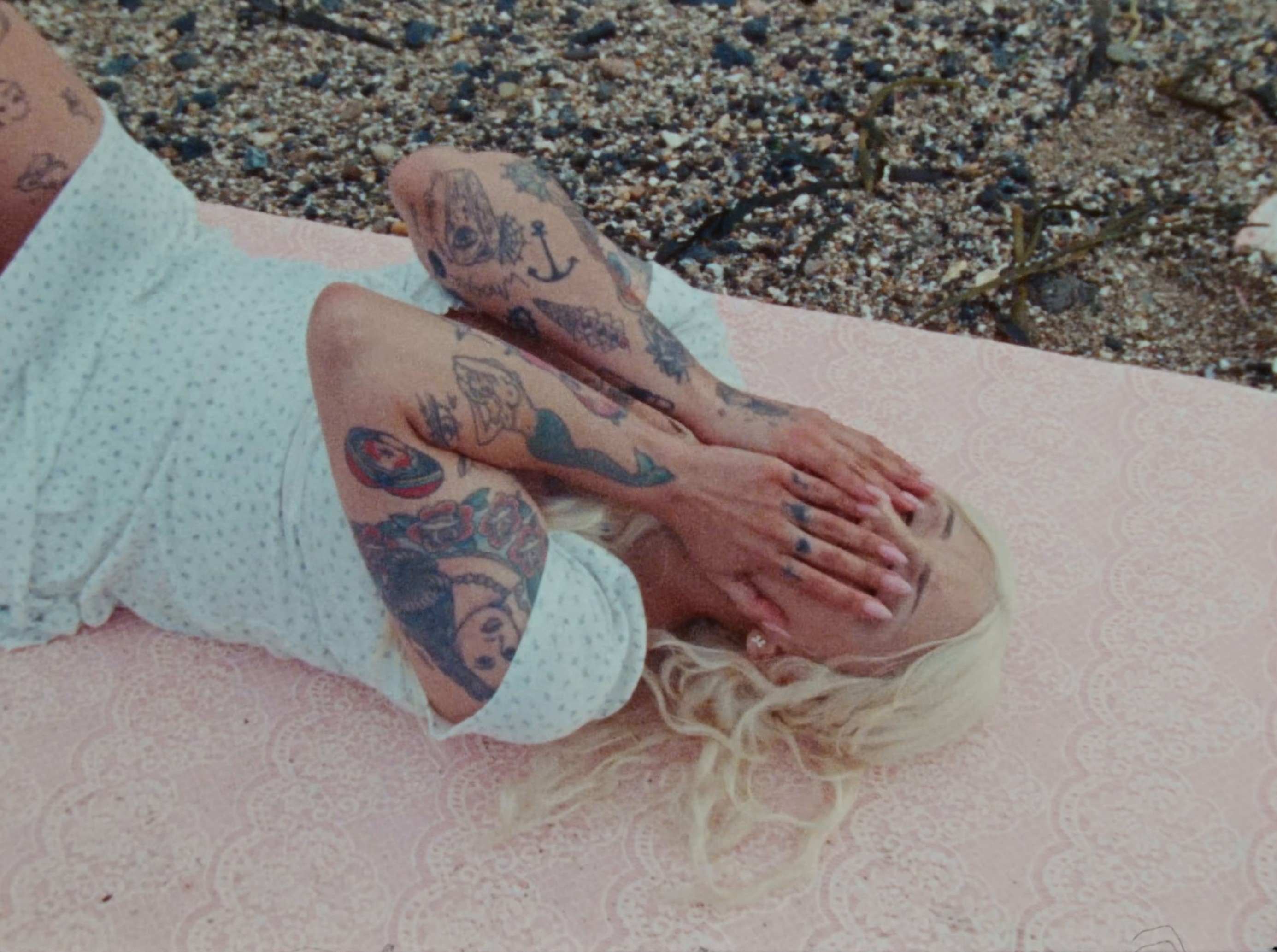 Melancolía (2025) —  shot,  lighting