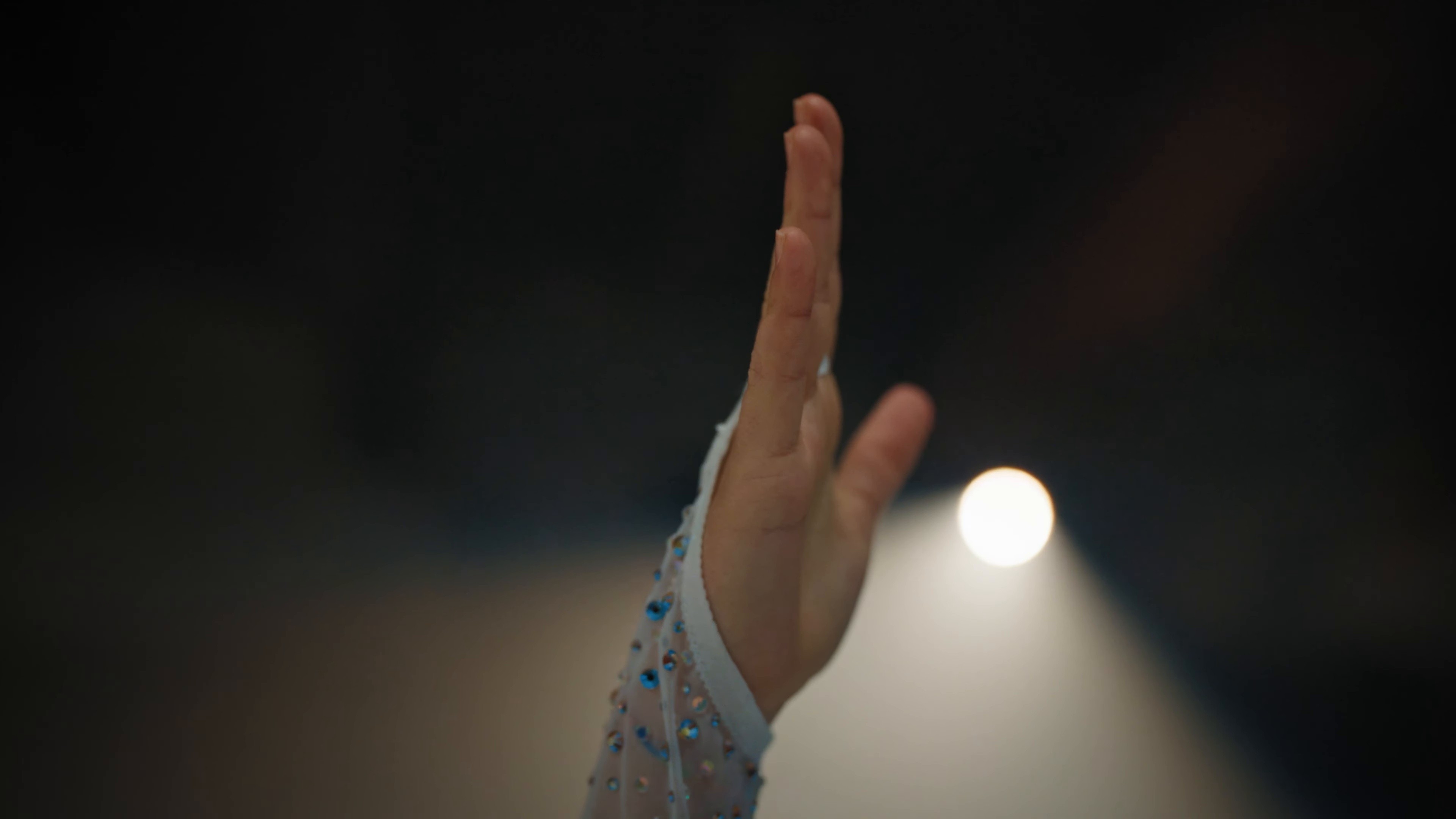 FEBBRE (2025) —  shot,  lighting