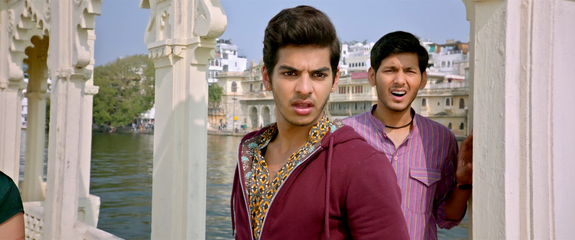 Dhadak (2018) —  shot,  lighting