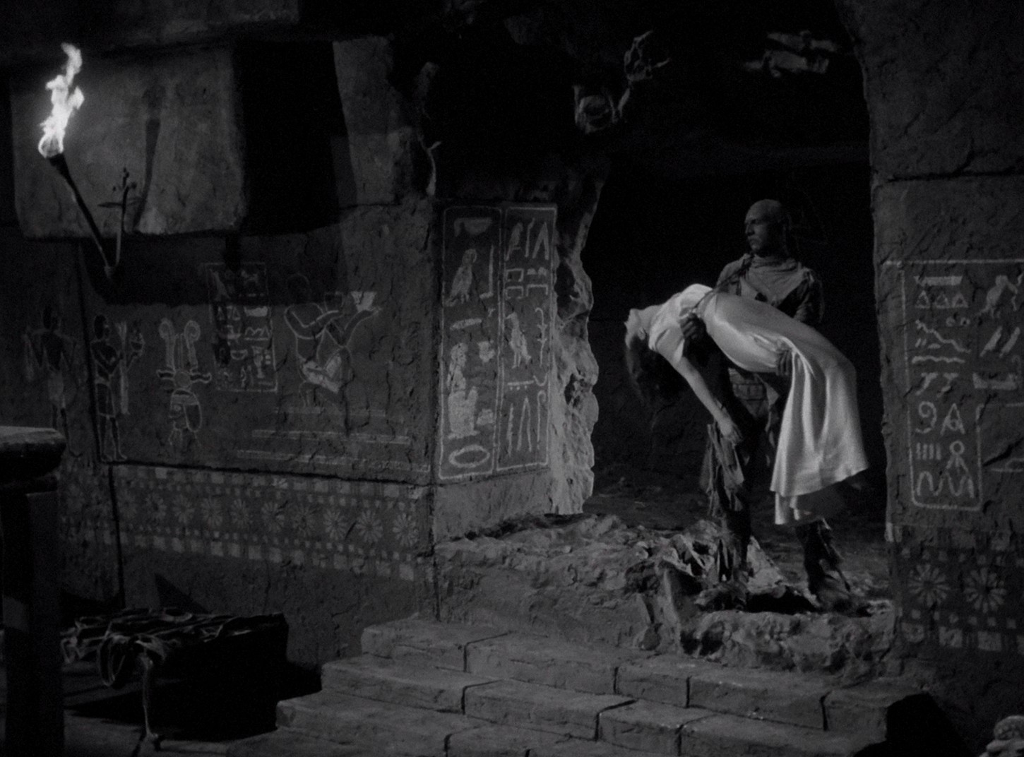 The Mummy's Hand (1940) —  shot,  lighting