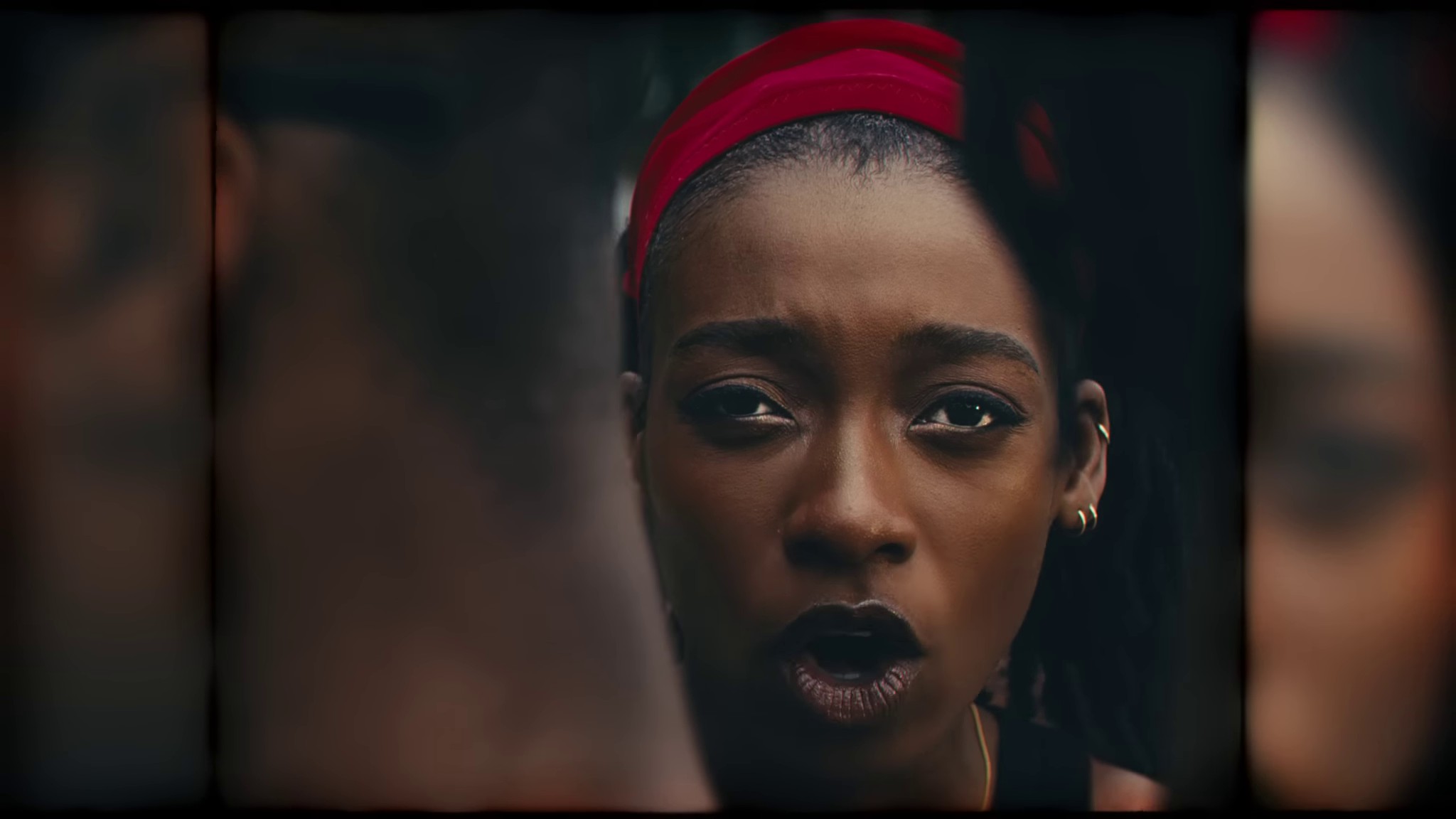 Gorilla  (2023) —  shot,  lighting