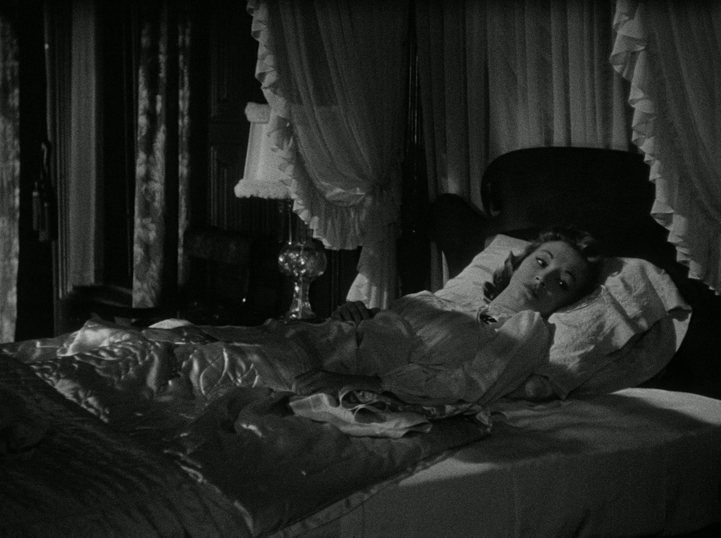 My Name Is Julia Ross (1945) —  shot,  lighting