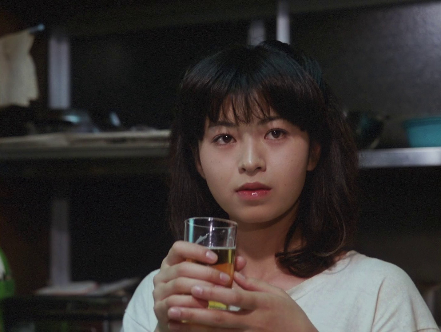 Distant Thunder (1981) —  shot,  lighting