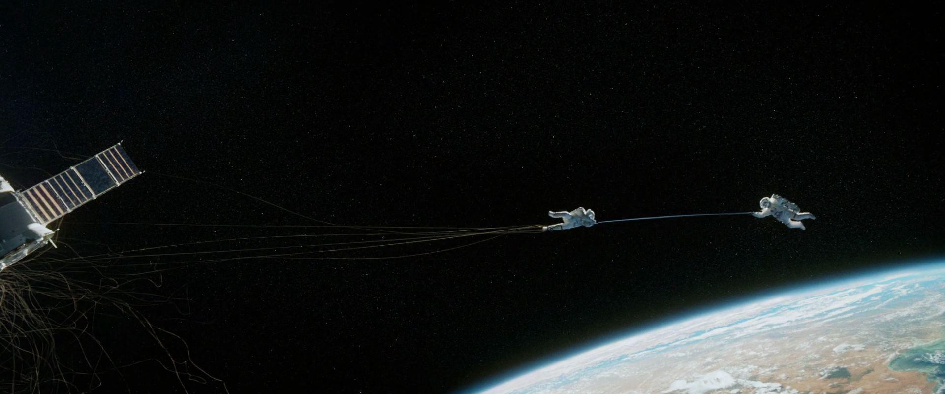 Gravity (2013) —  shot,  lighting