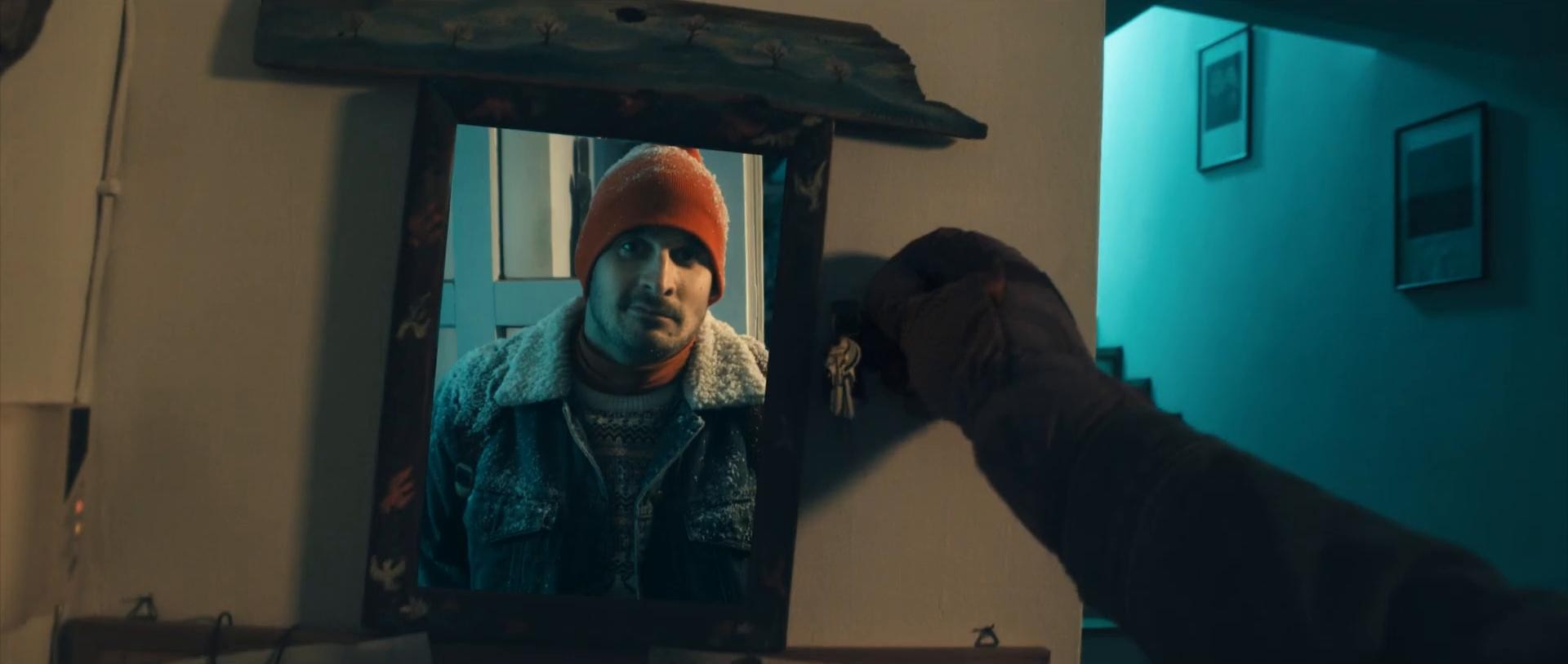 7-The POV.emmi-karacsony (2019) —  shot,  lighting