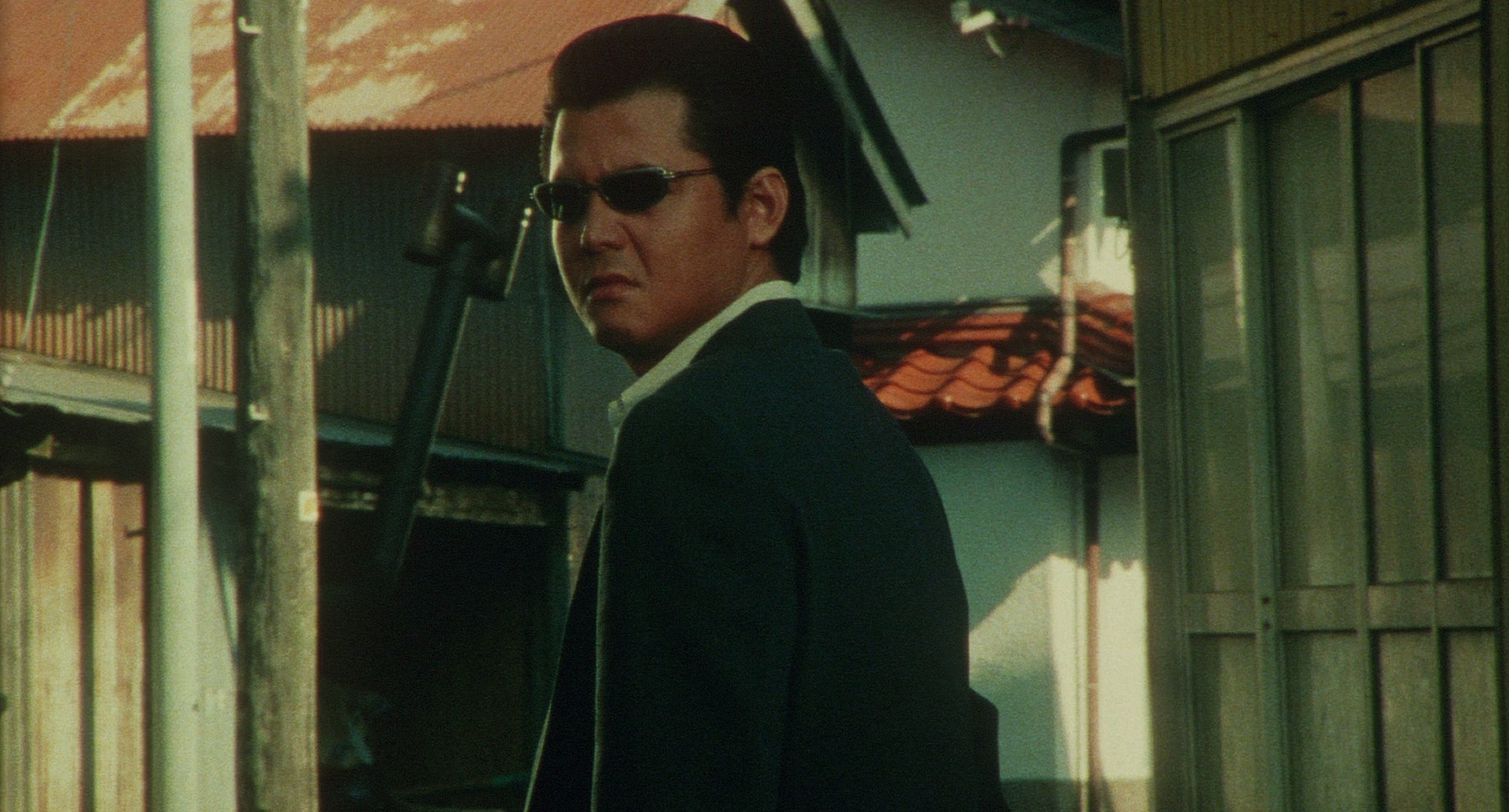 Dead or Alive 2: Birds (2000) —  shot,  lighting