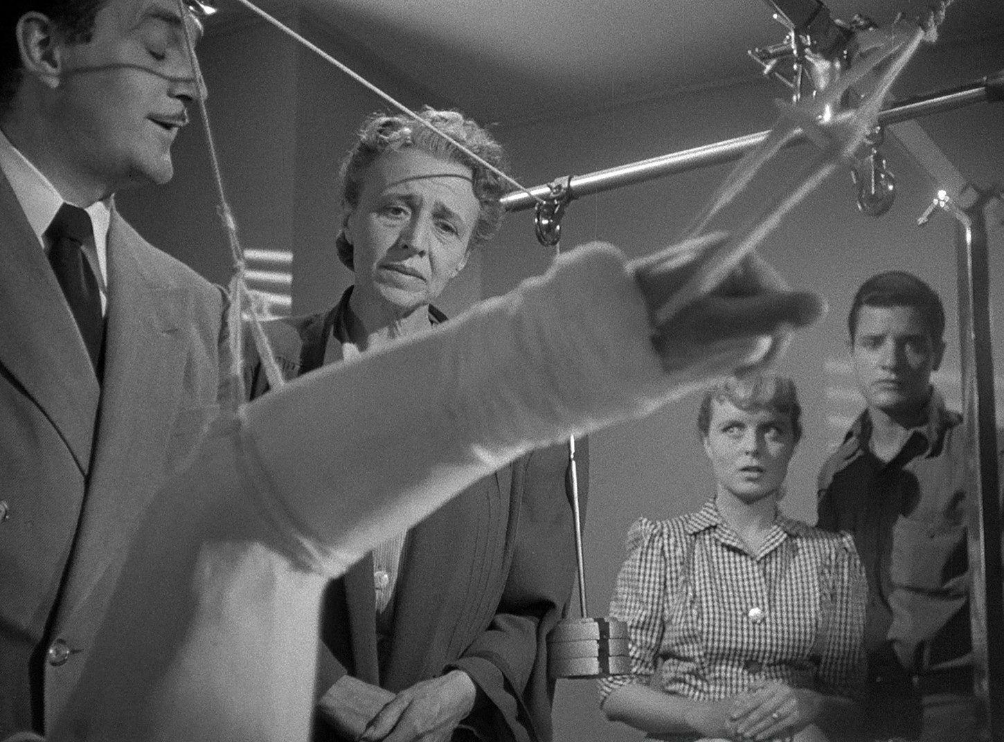 Criss Cross (1949) —  shot,  lighting