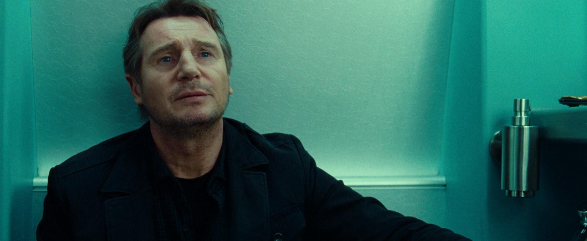 Non-Stop (2014) —  shot,  lighting