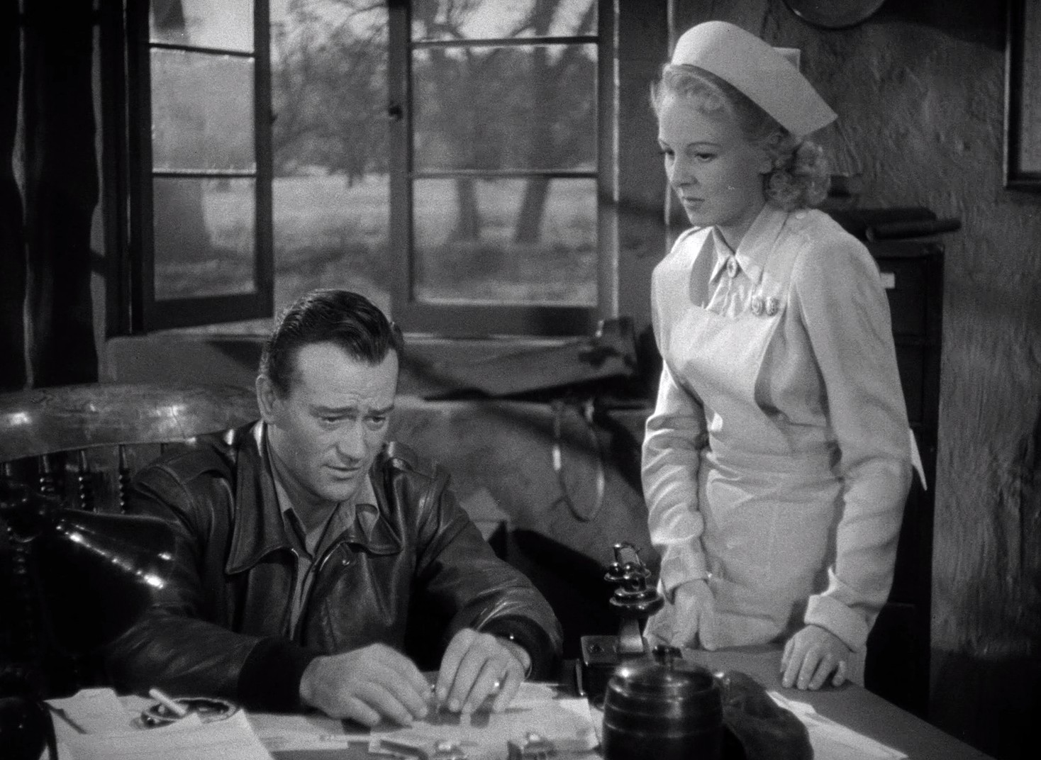 Flying Tigers (1942) —  shot,  lighting