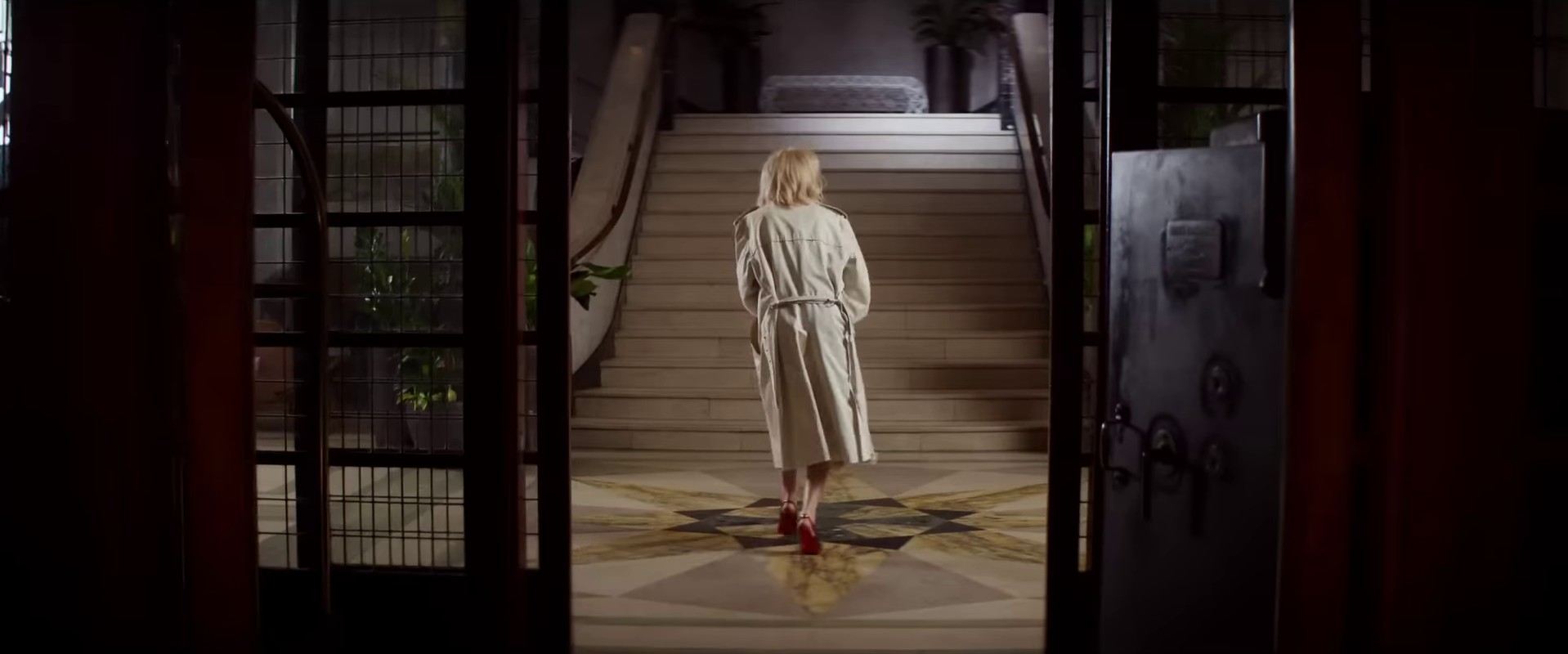 Unholy  (2022) —  shot,  lighting