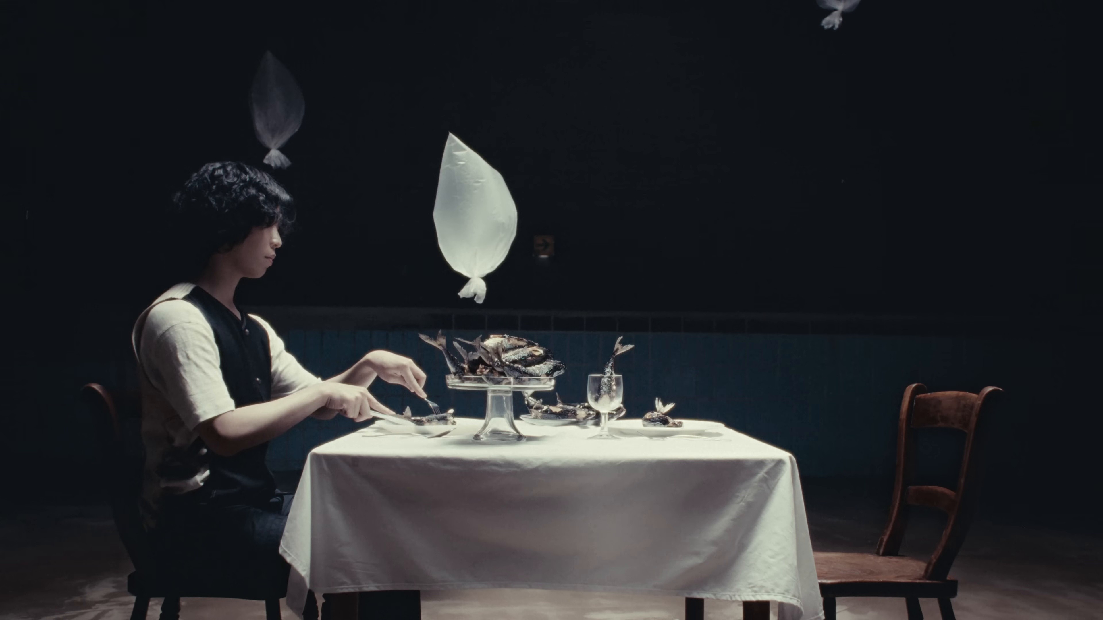 Out of my mind (2025) —  shot,  lighting