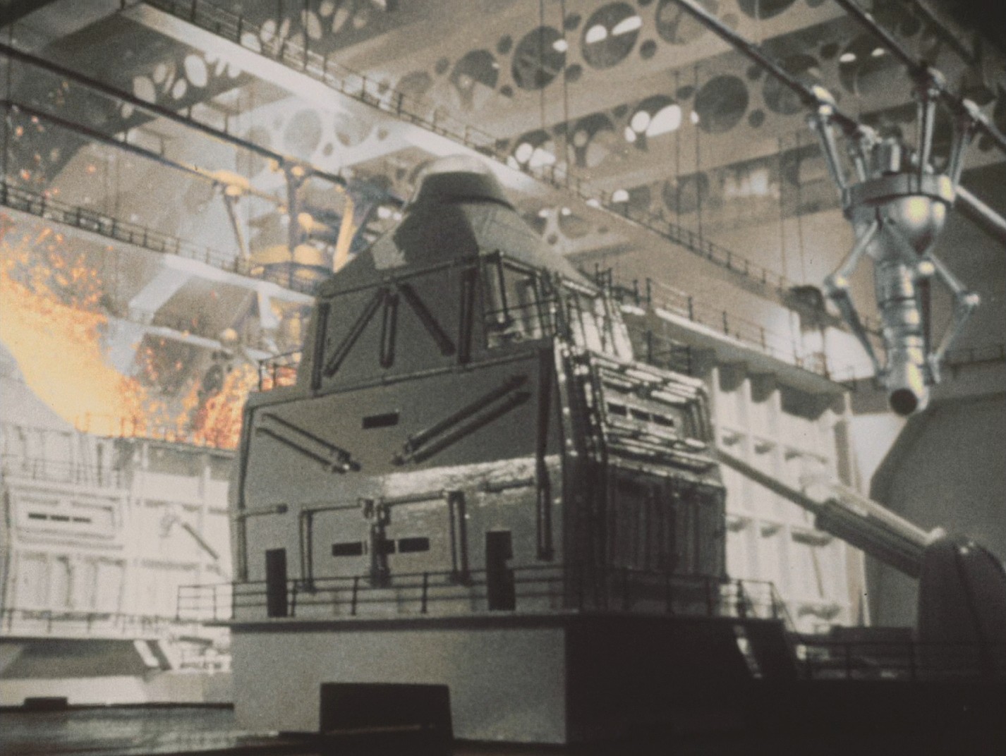 Things to Come (1936) —  shot,  lighting