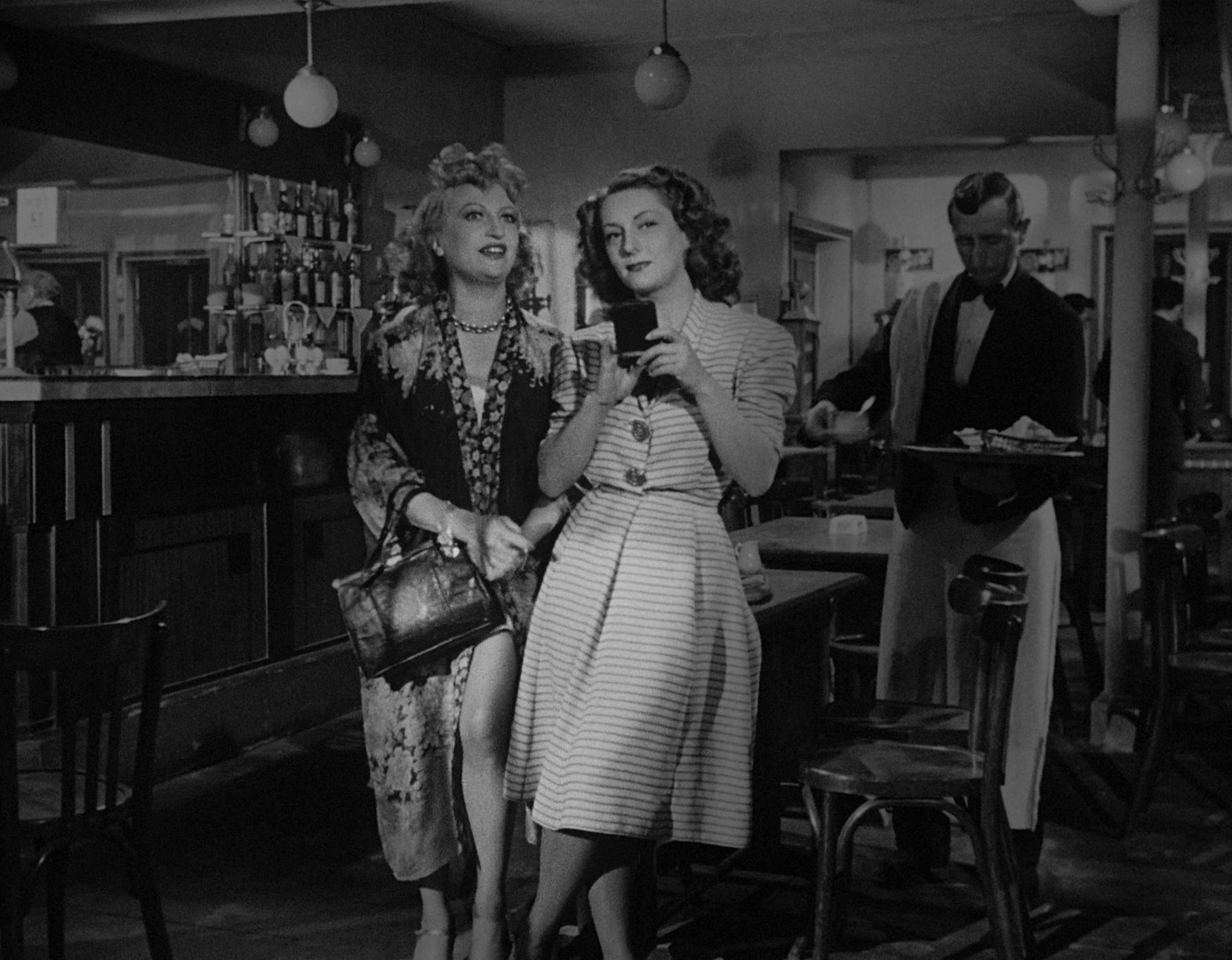 Panique (1947) —  shot,  lighting
