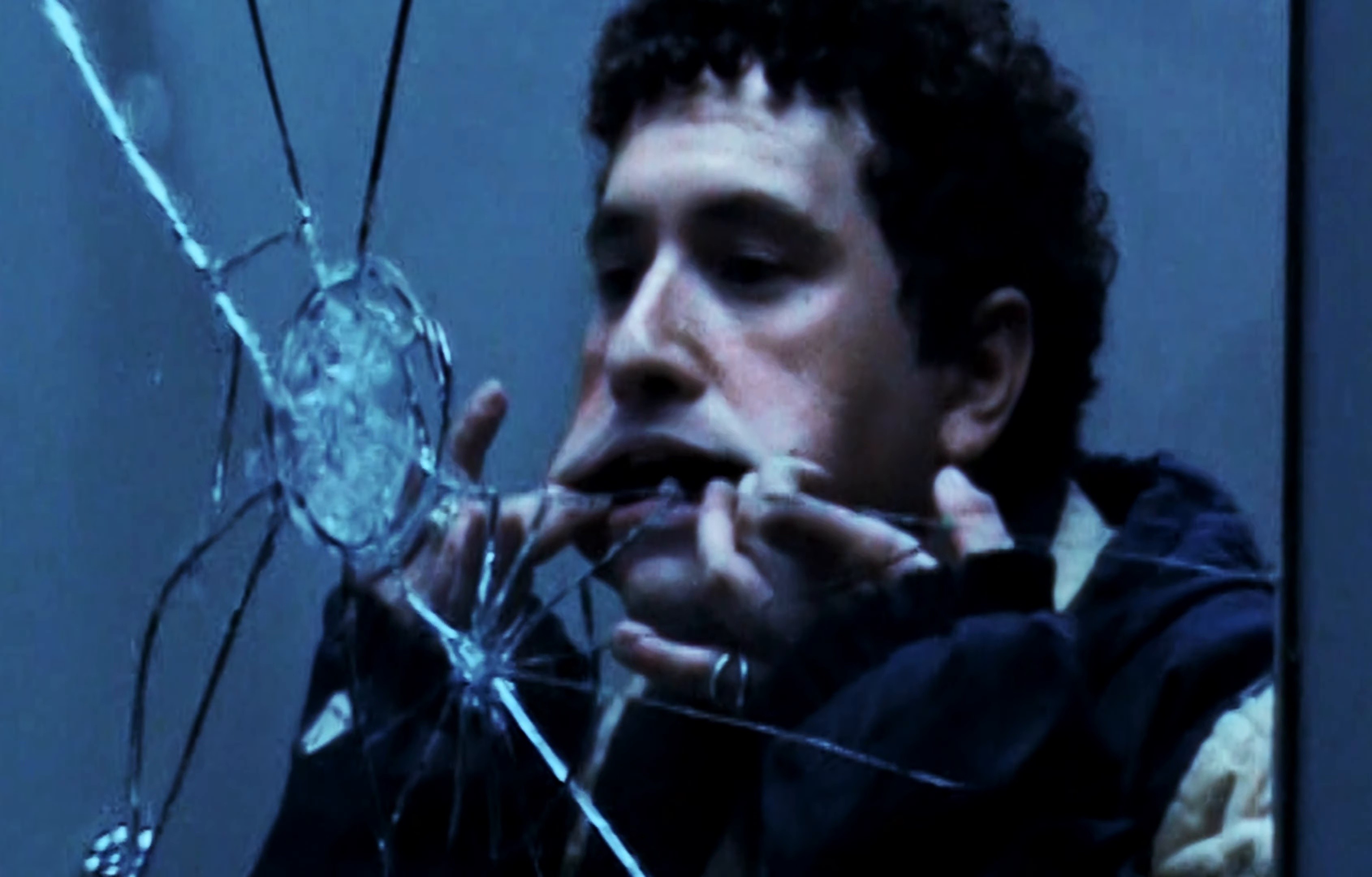 TODO HOMEM FAZ  (2025) —  shot,  lighting