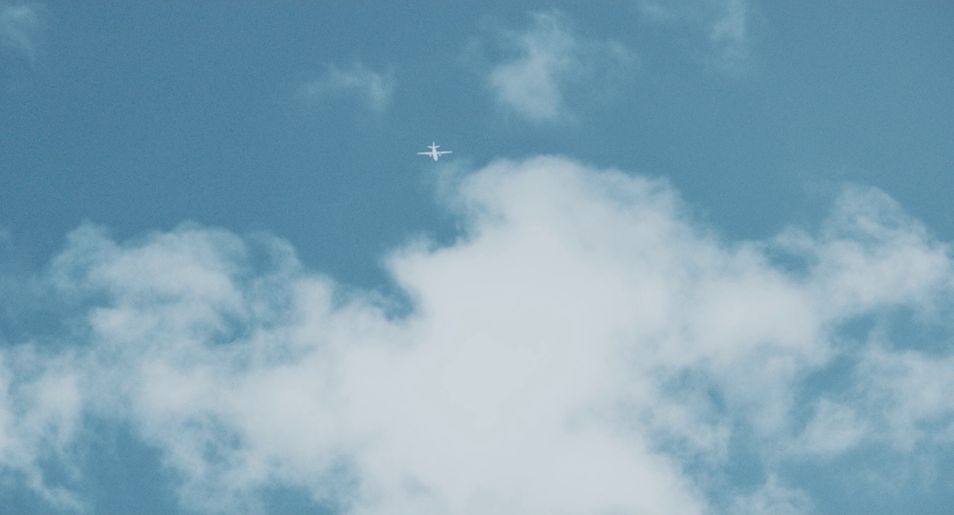 Balloon (2019) —  shot,  lighting