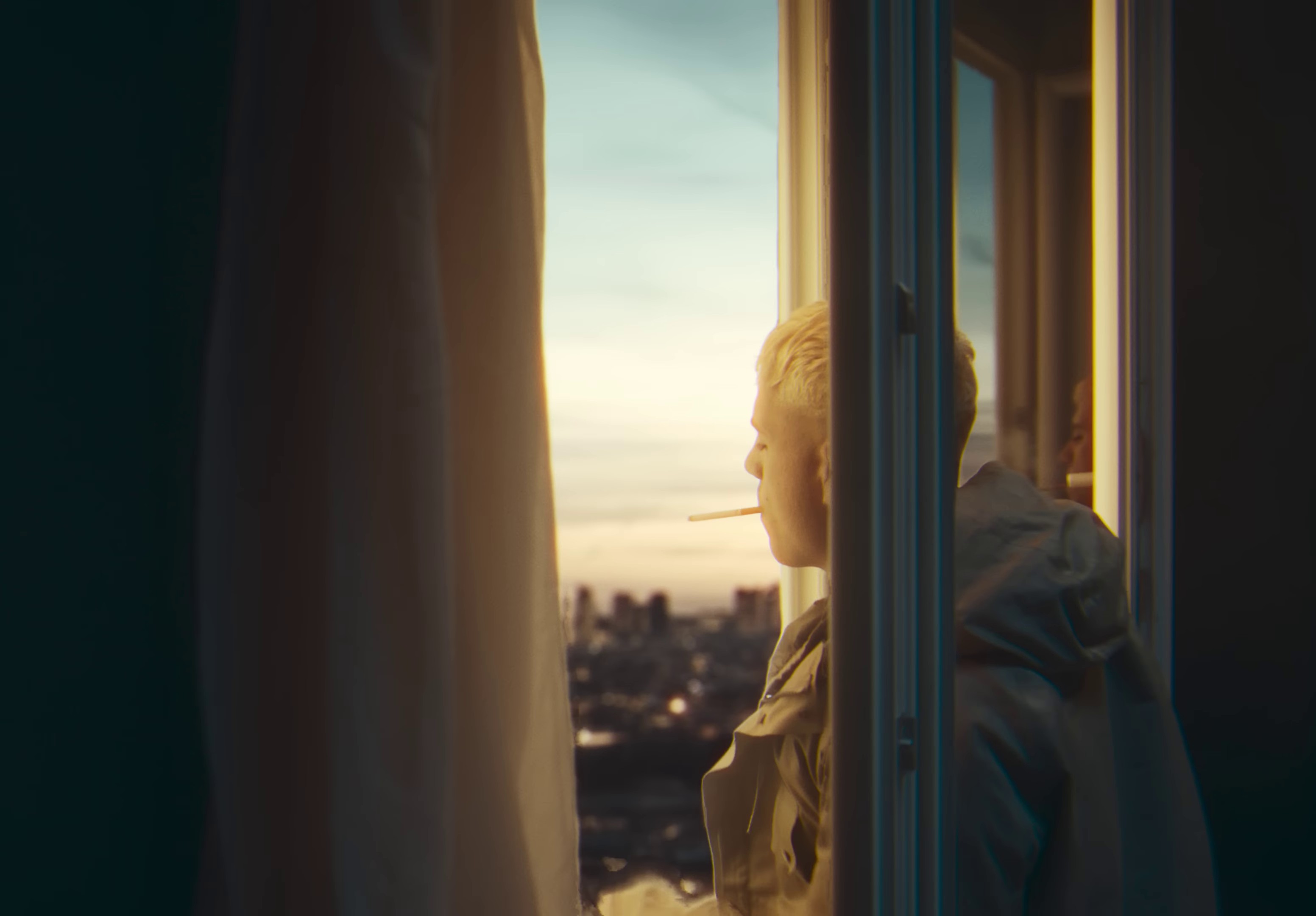 Chambre 140 (2024) —  shot,  lighting