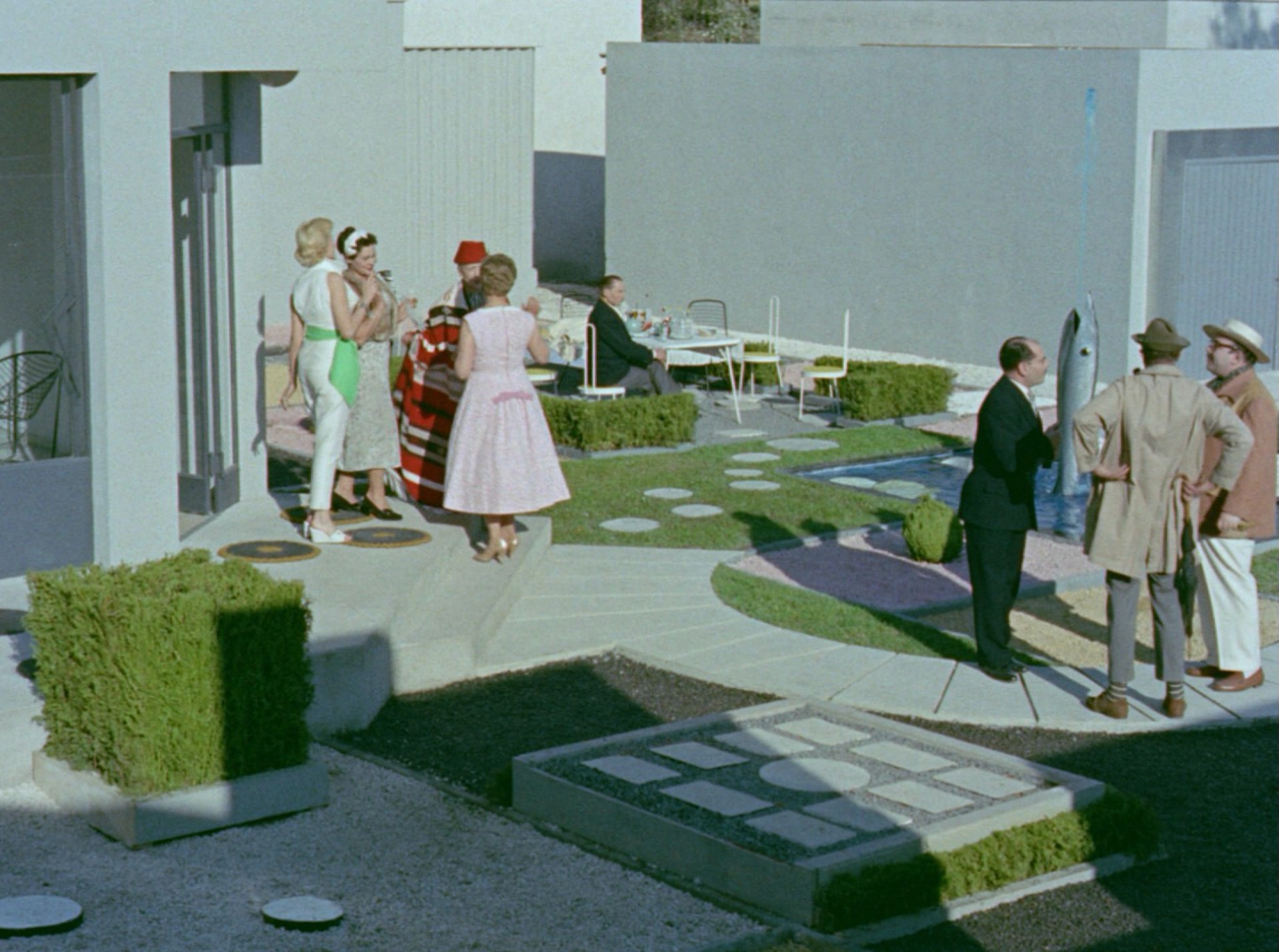 Mon Oncle (1958) —  shot,  lighting
