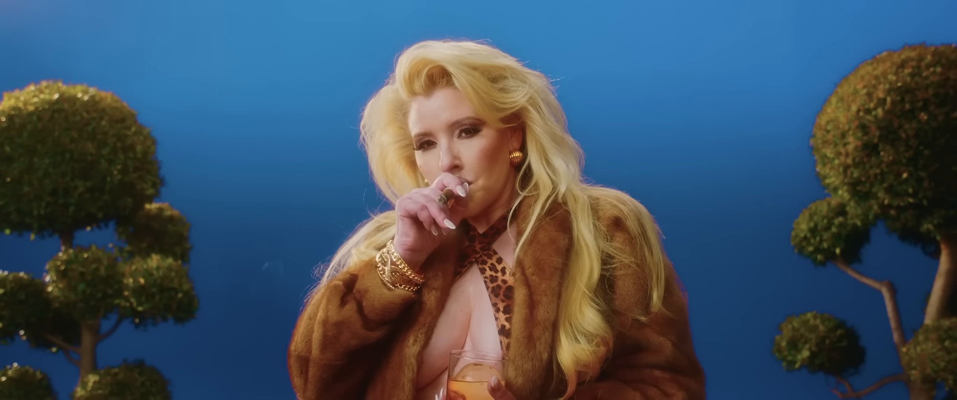 Lovers From The Past (2024) —  shot,  lighting