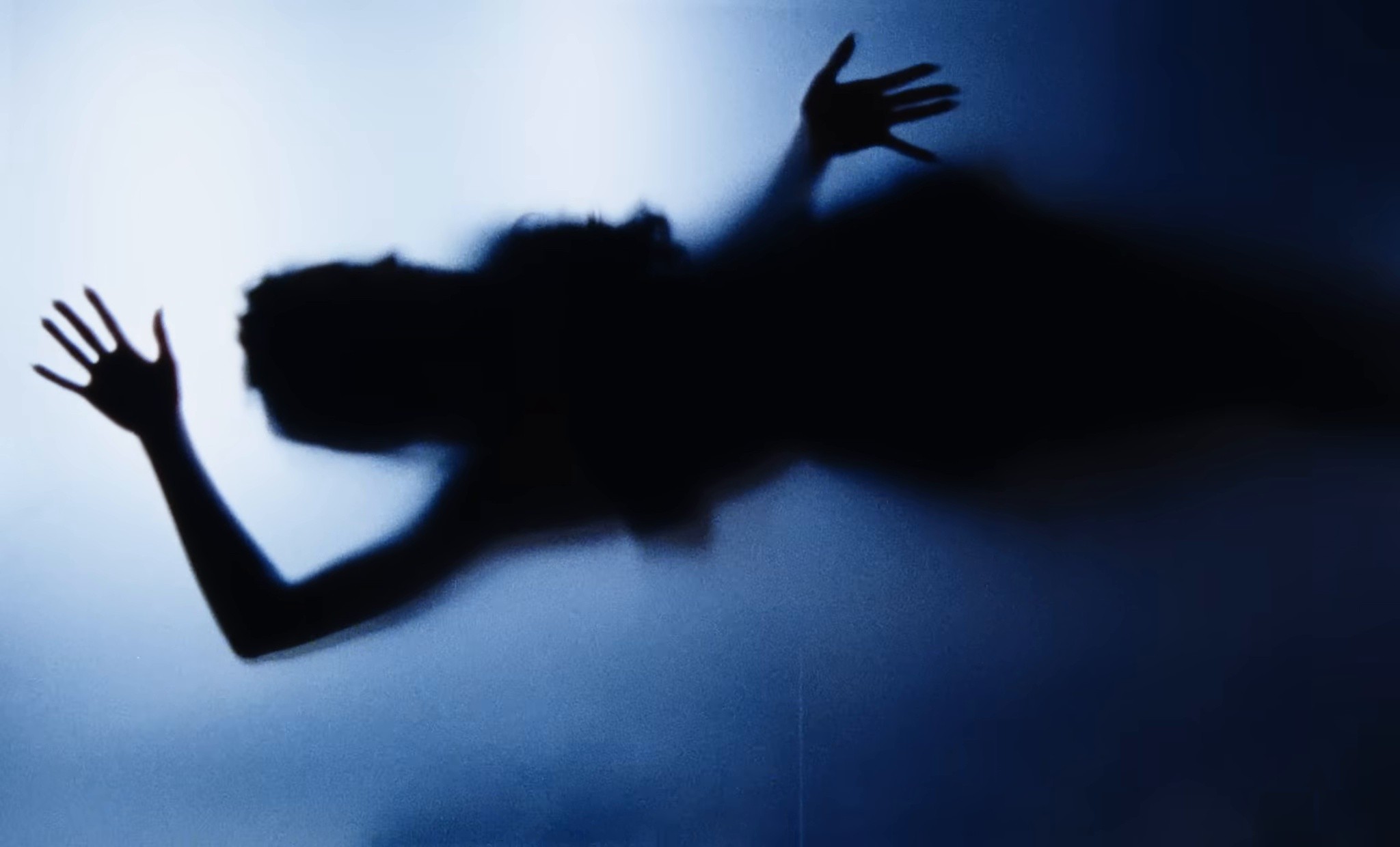 Rearview  (2025) —  shot,  lighting