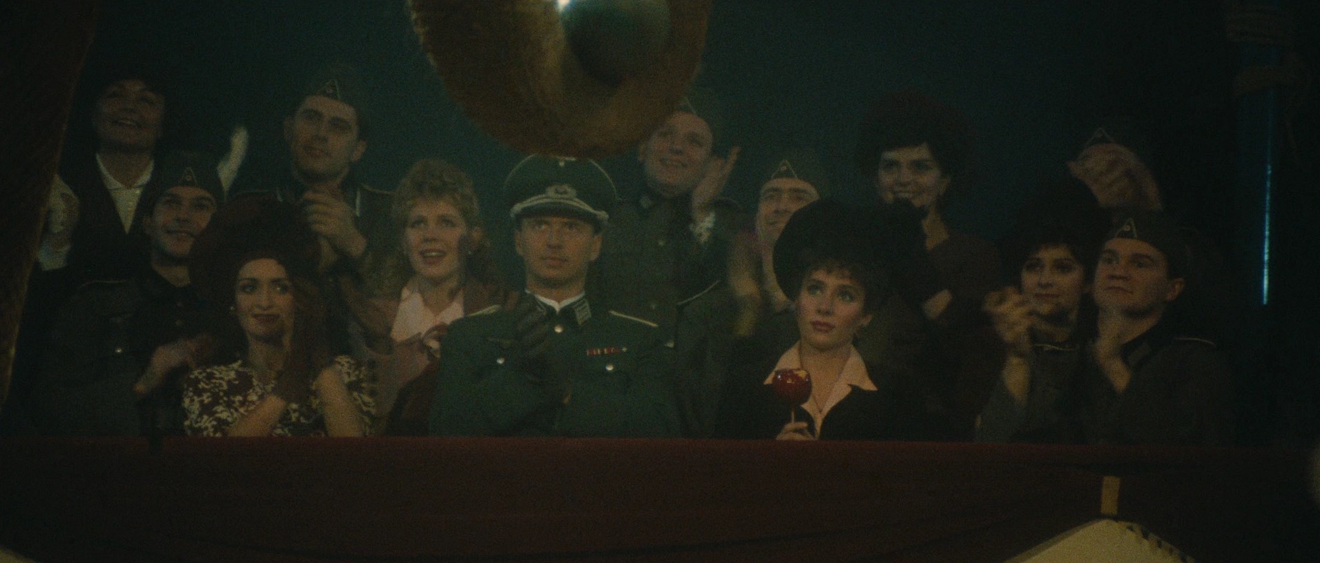 Itinéraire d'un enfant gâté (1988) —  shot,  lighting