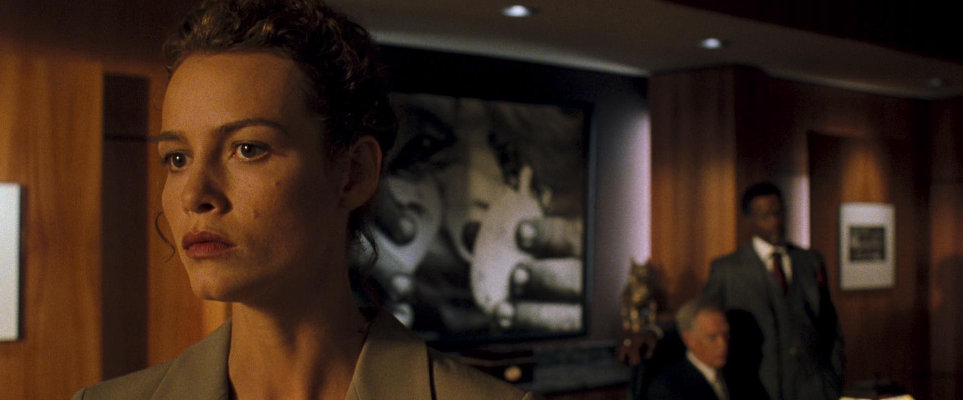 Deep Blue Sea (1999) —  shot,  lighting