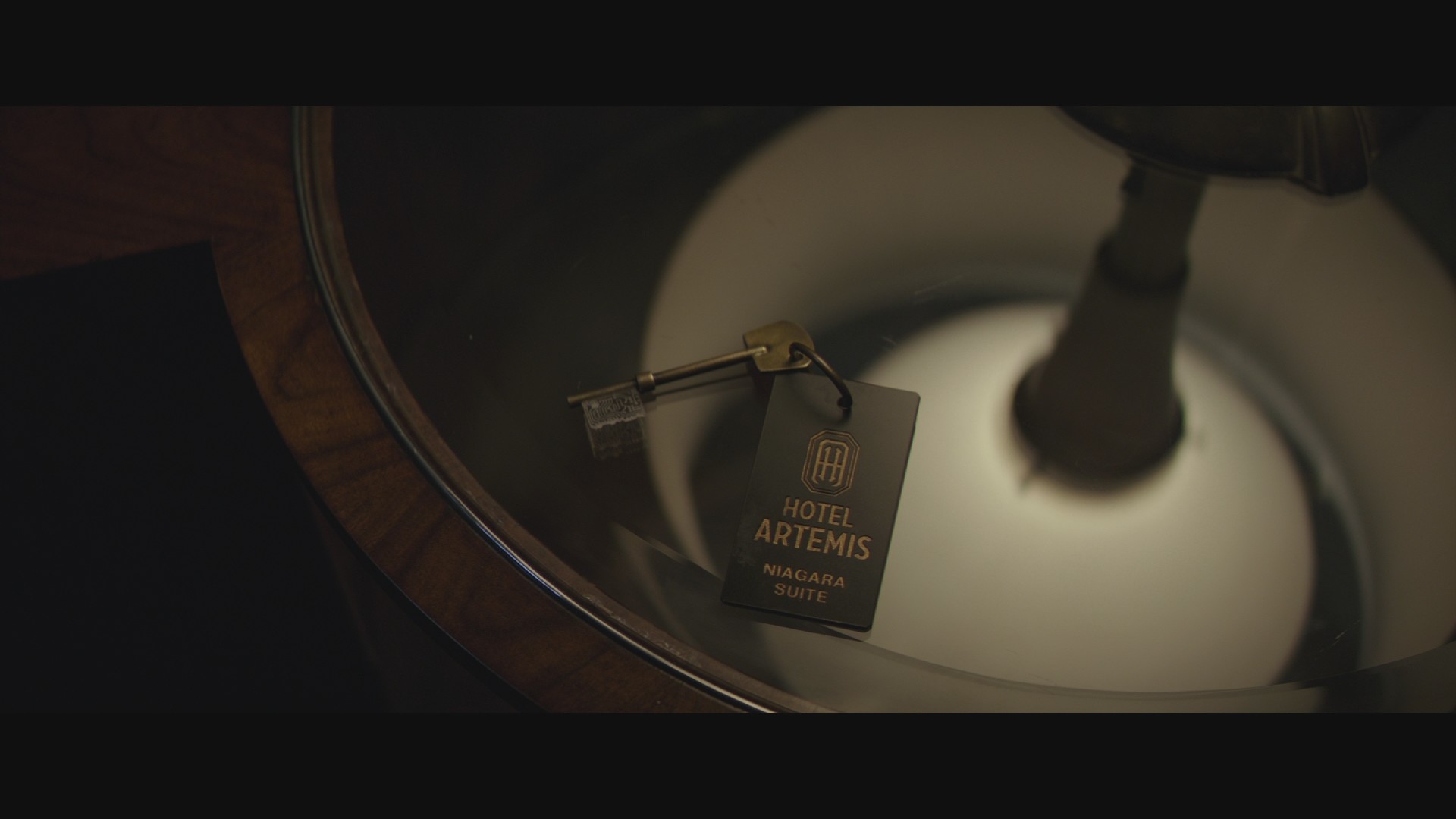 Hotel Artemis (2018) —  shot,  lighting