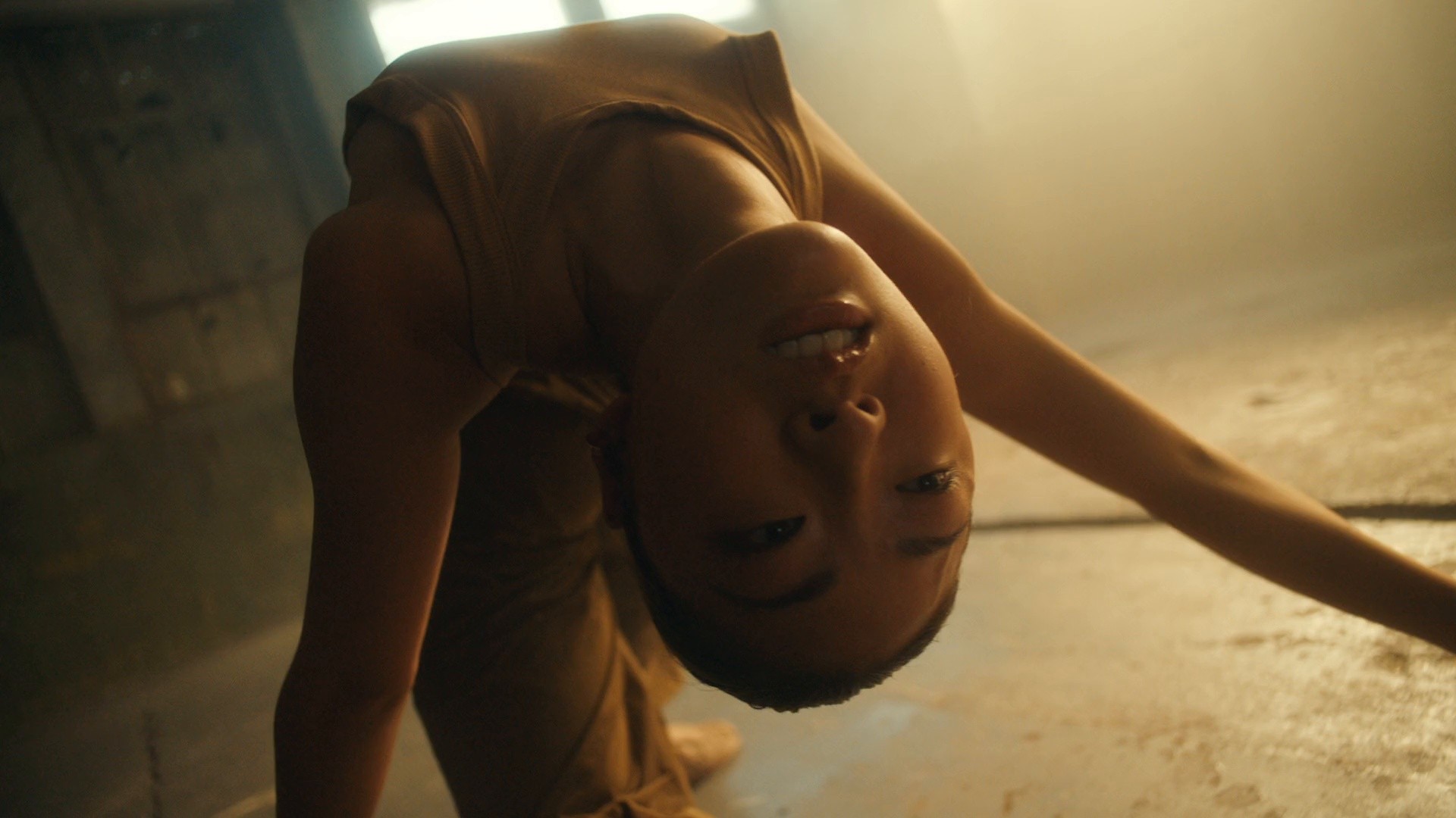 BITIS HUNTER - STREET X VIET MAX (2021) —  shot,  lighting