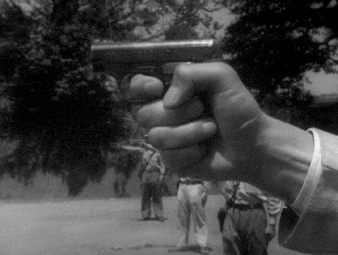 Stray Dog (1949) —  shot,  lighting