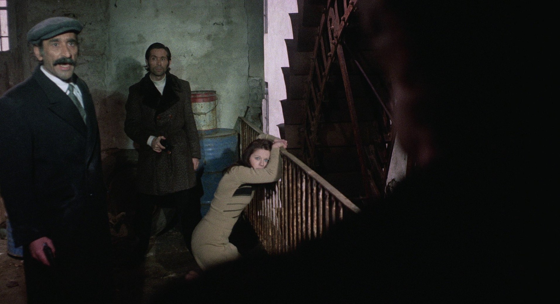 Revolver (1973) —  shot,  lighting