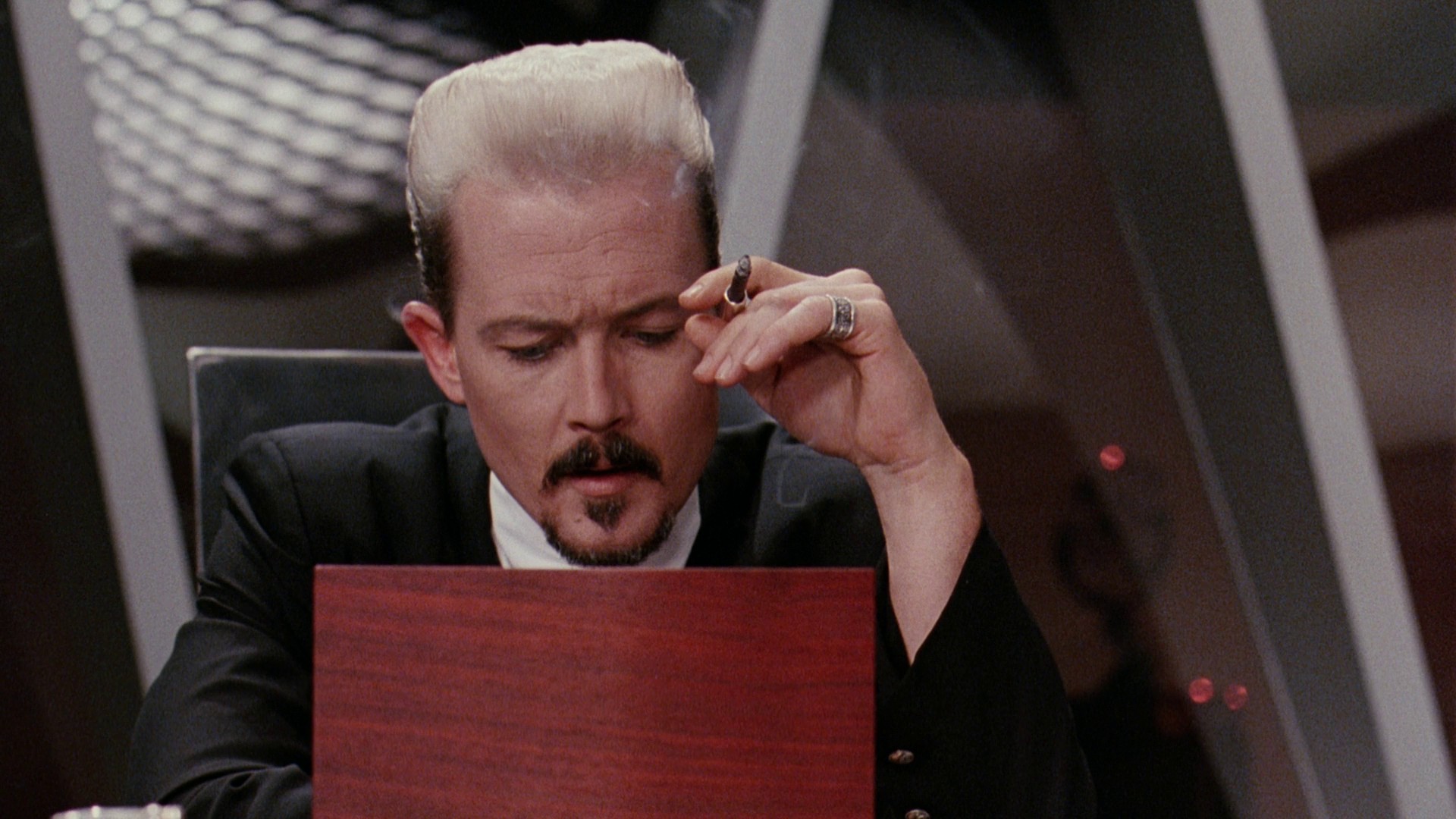 Double Dragon (1994) —  shot,  lighting