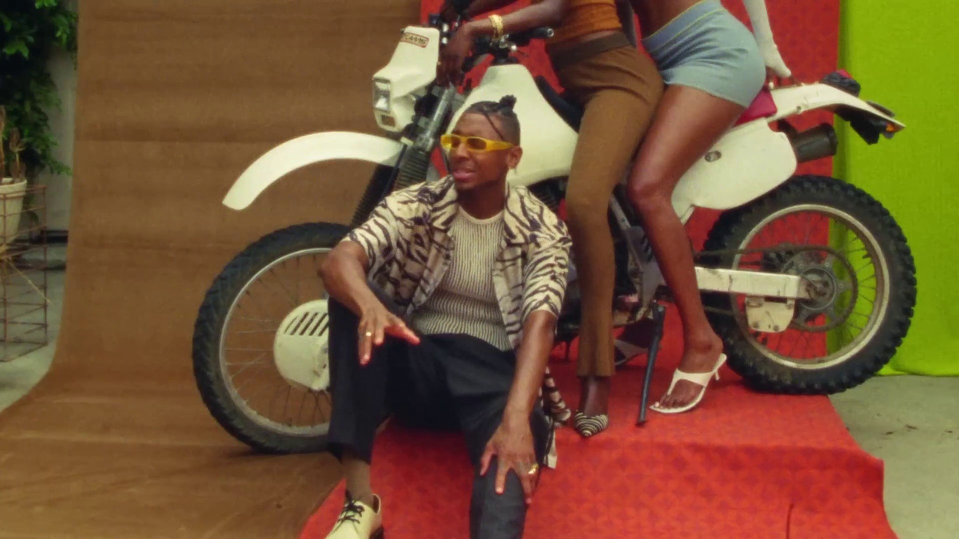 Say You Want Me (2022) —  shot,  lighting