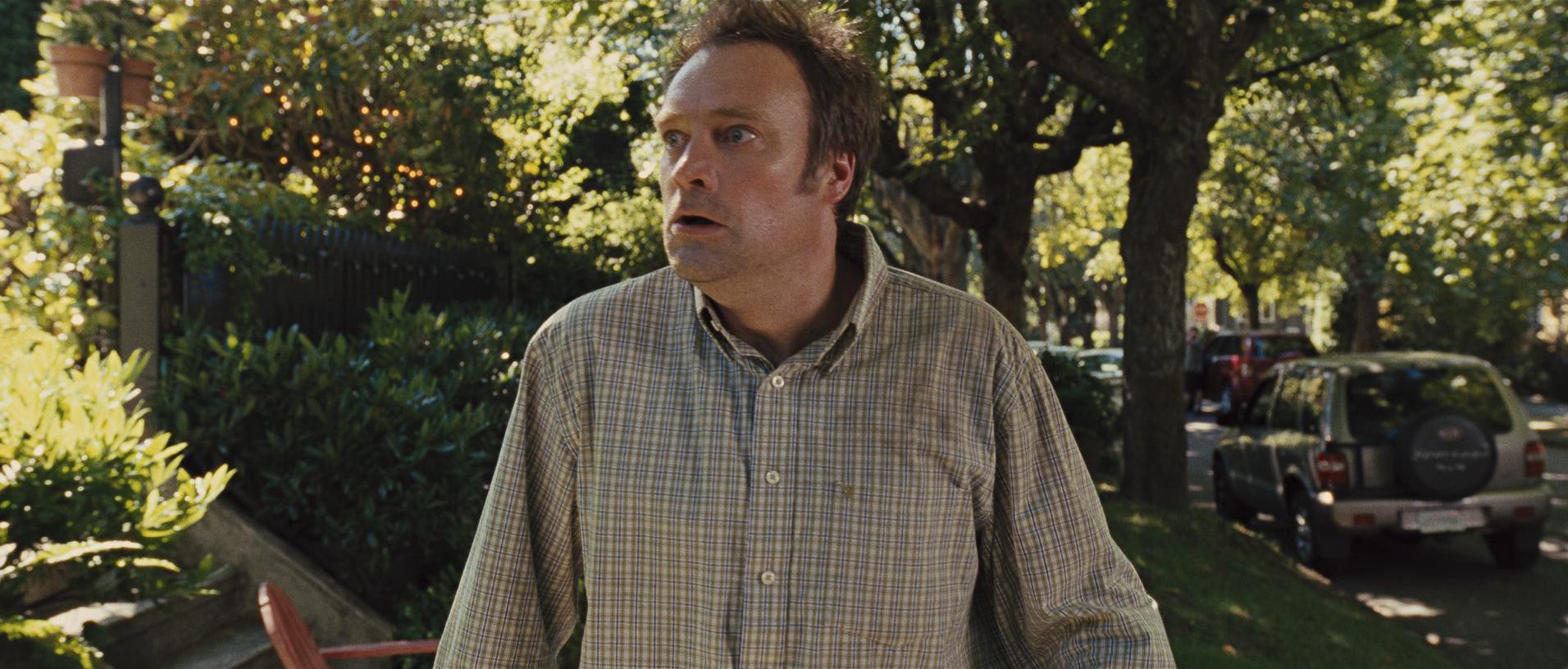 Rise of the Planet of the Apes (2011) —  shot,  lighting