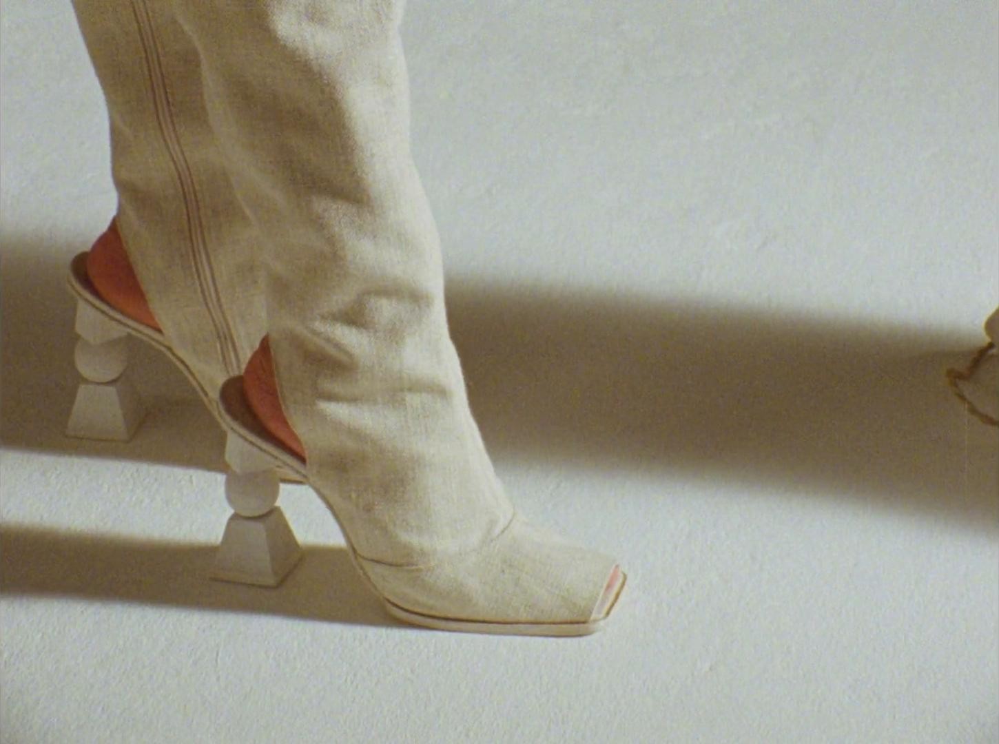 JACQUEMUS I L' ANNÉE 97 (2020) —  shot,  lighting