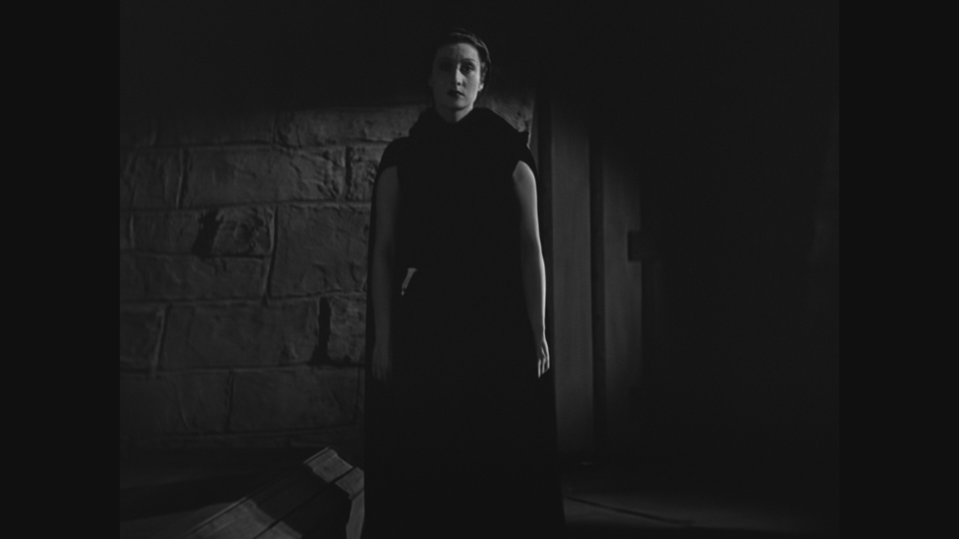 Dracula's Daughter (1936) —  shot,  lighting