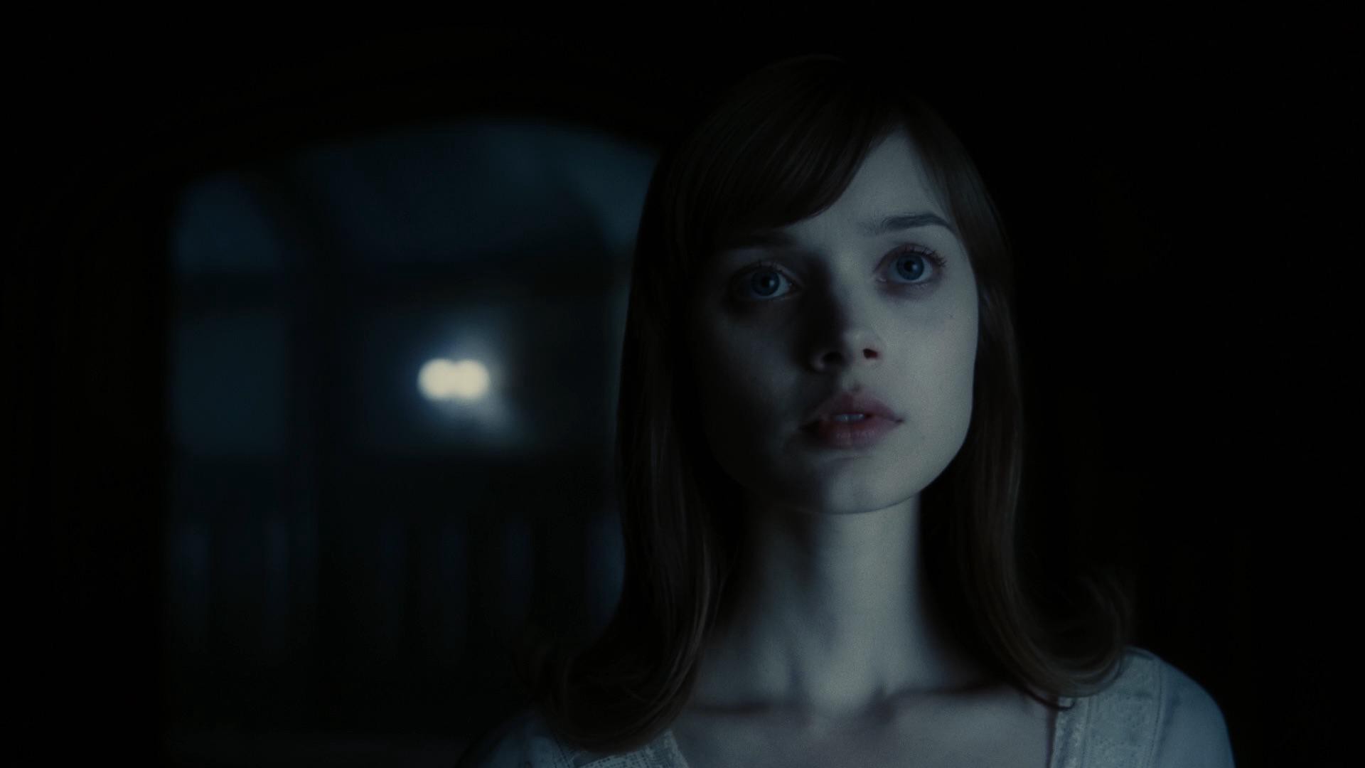 Dark Shadows (2012) —  shot,  lighting