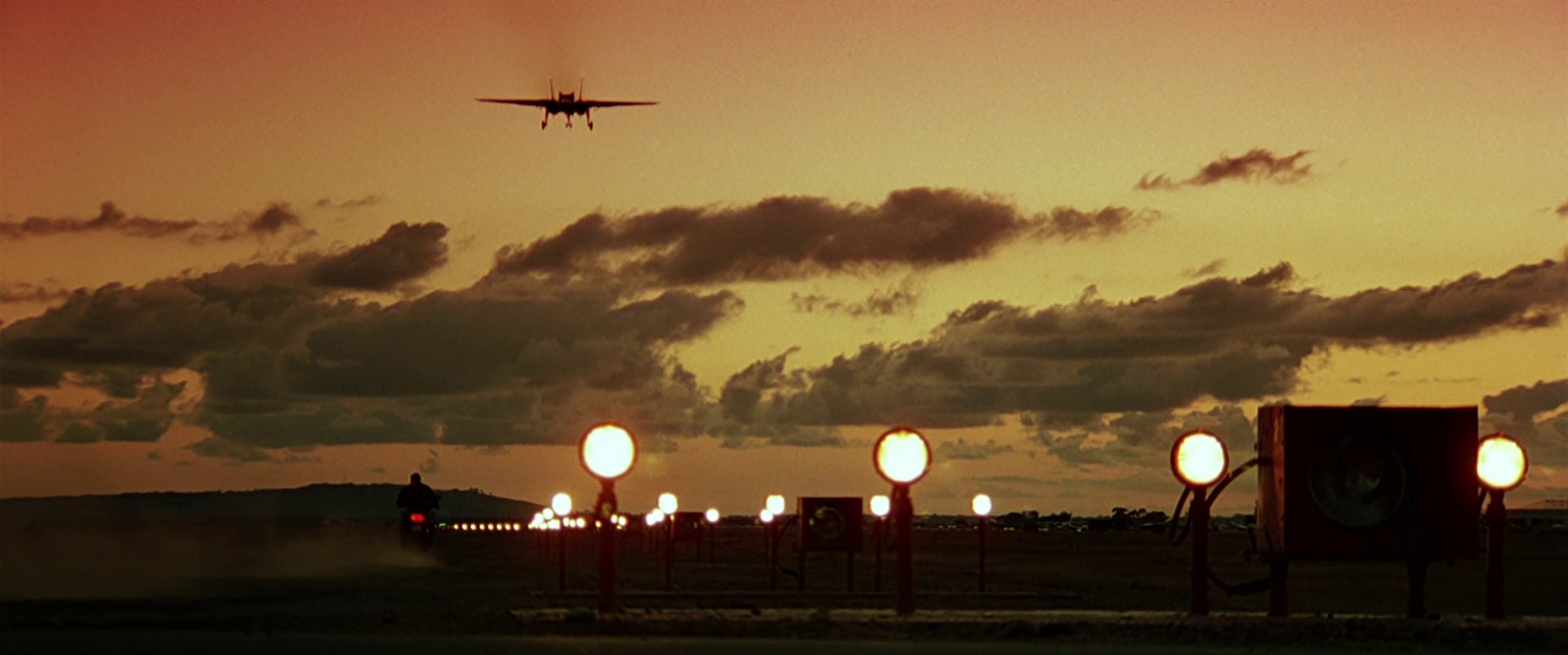 Top Gun (1986) —  shot,  lighting