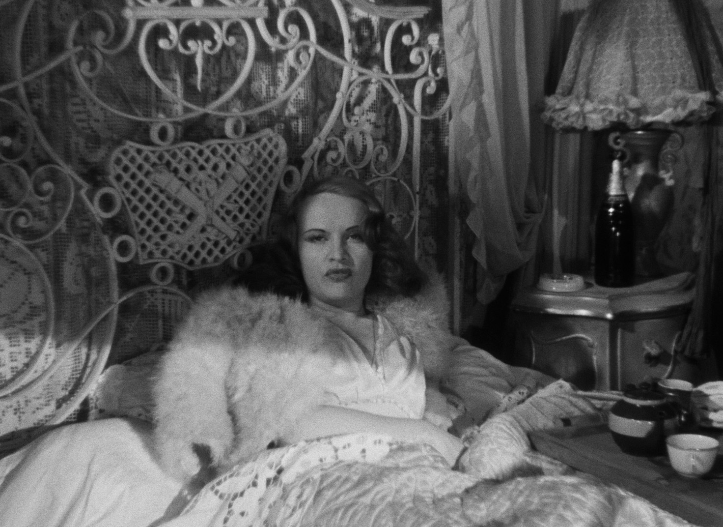 Le Corbeau (1943) —  shot,  lighting