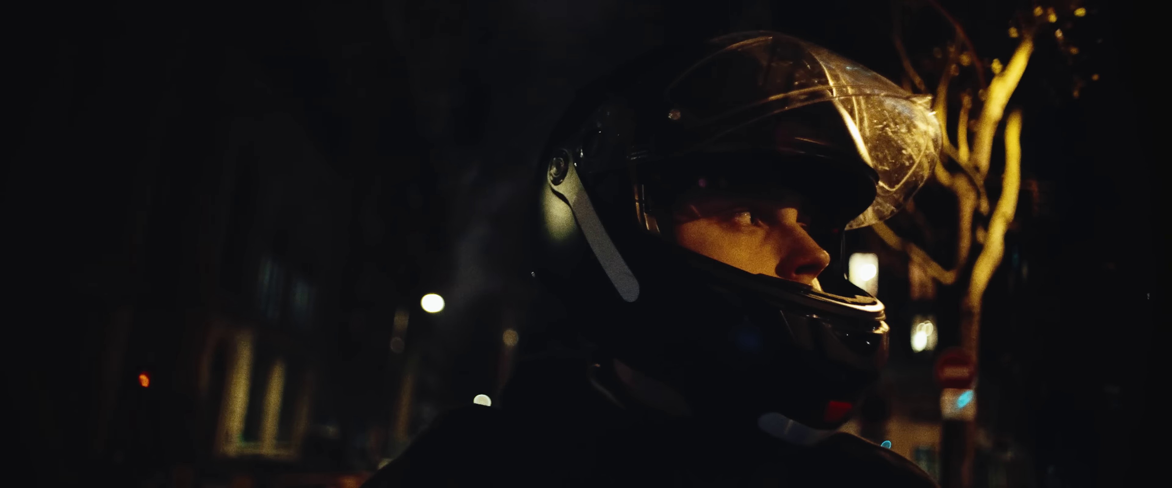 ARGENT TAFF (2023) —  shot,  lighting