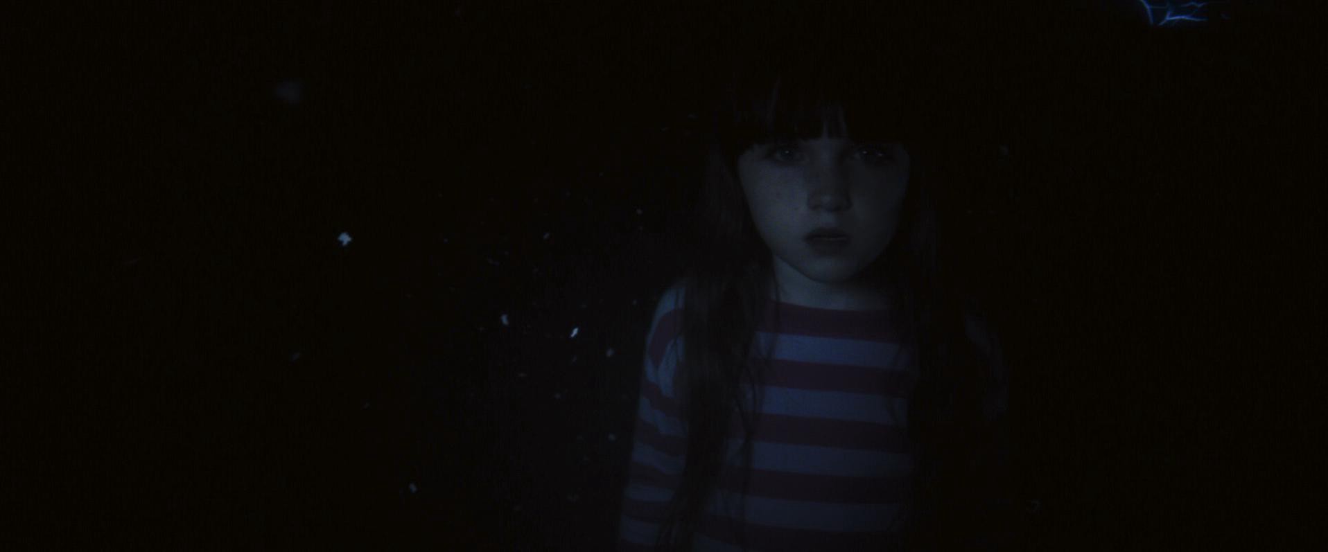 Poltergeist (2015) —  shot,  lighting