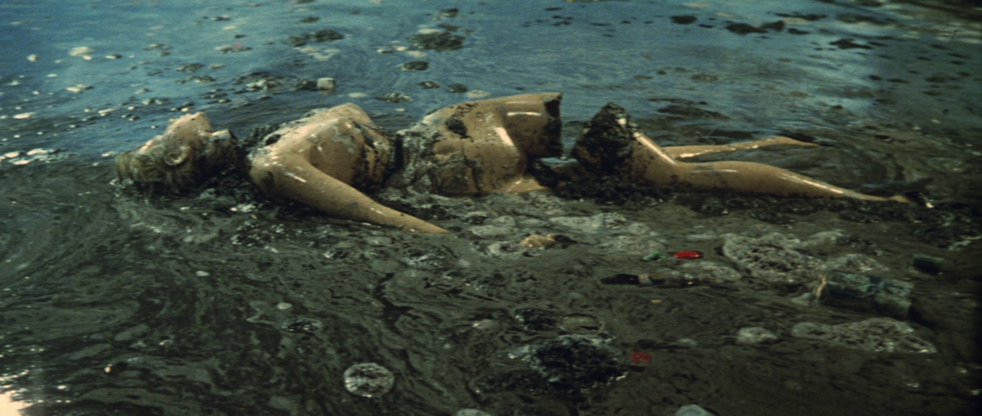 Godzilla vs. Hedorah (1971) —  shot,  lighting