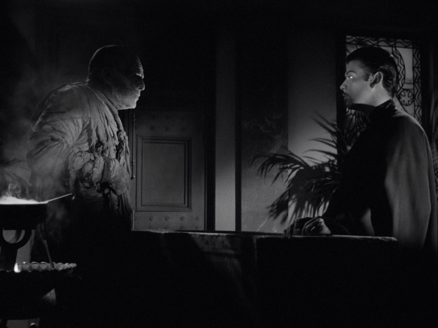 The Mummy's Tomb (1942) —  shot,  lighting