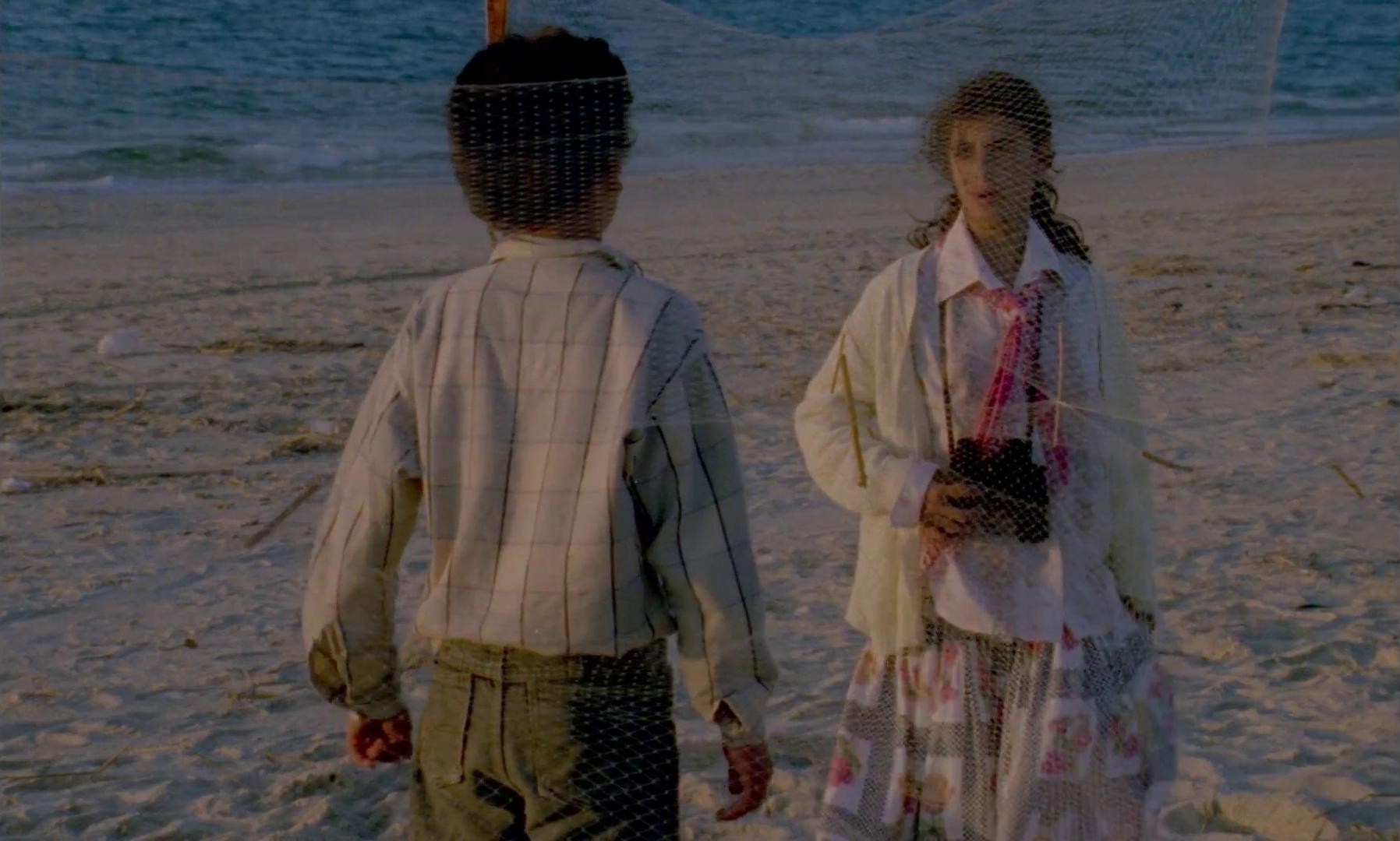 Hikayatul jawahiri thalath (1995) —  shot,  lighting